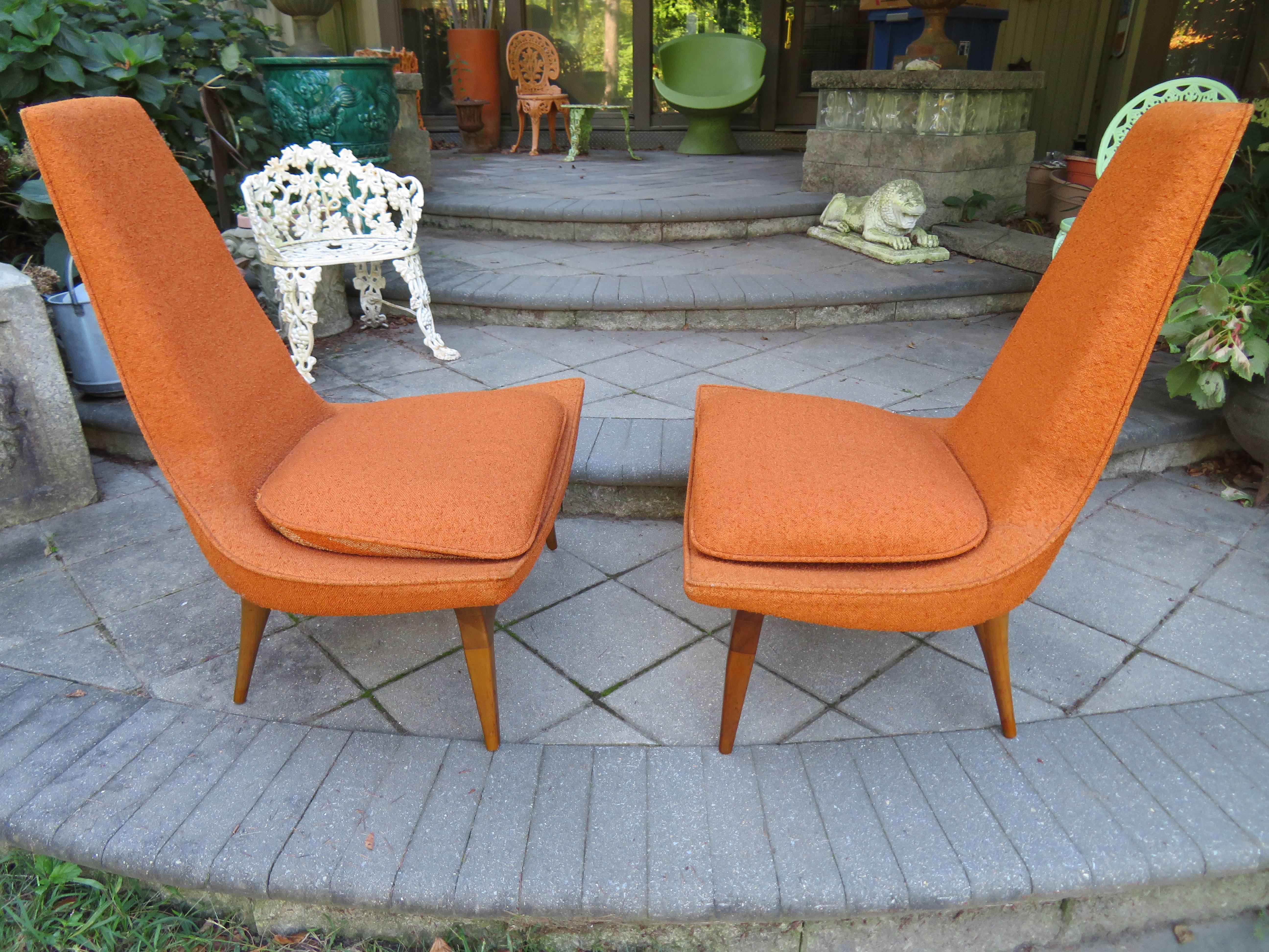 American Fantastic Pair of Sculptural Walnut Lounge Chairs by Karpen, Mid-Century Modern
