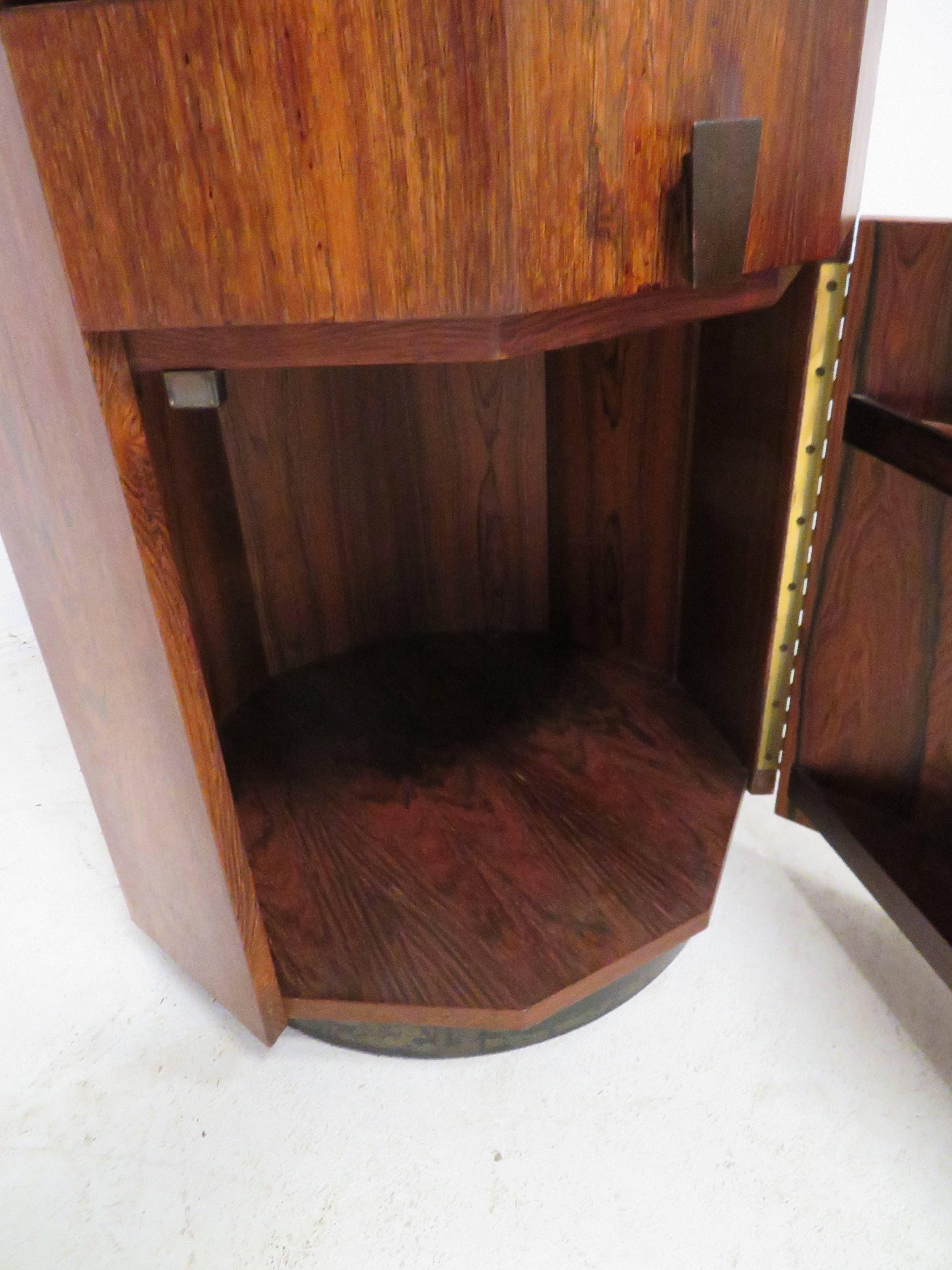 Mid-20th Century Rosewood Decagon Dry Bar Cabinet by Harvey Probber