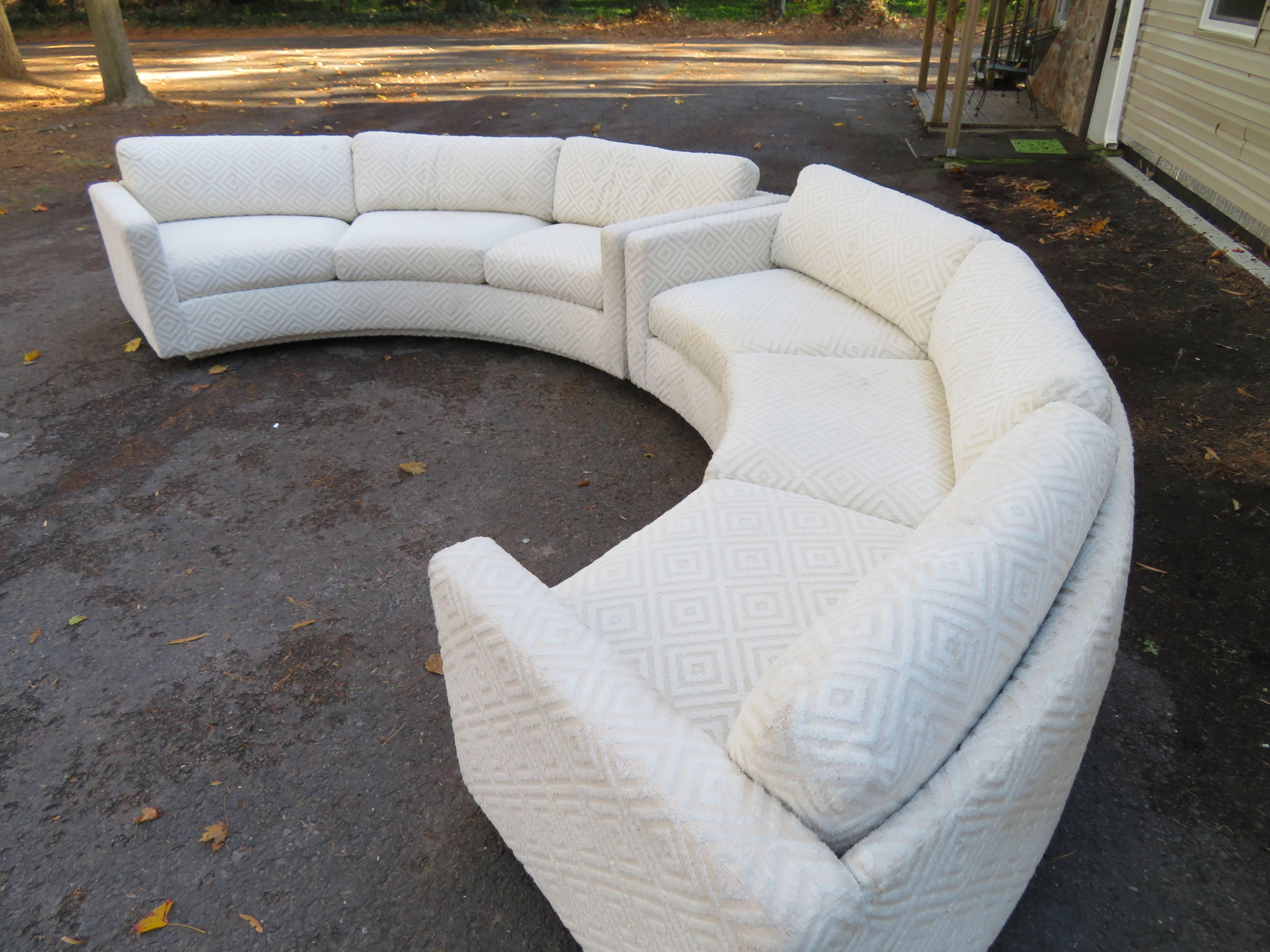 Fabulous Two-Piece Milo Baughman Circular Sectional Sofa, Mid-Century Curved 2