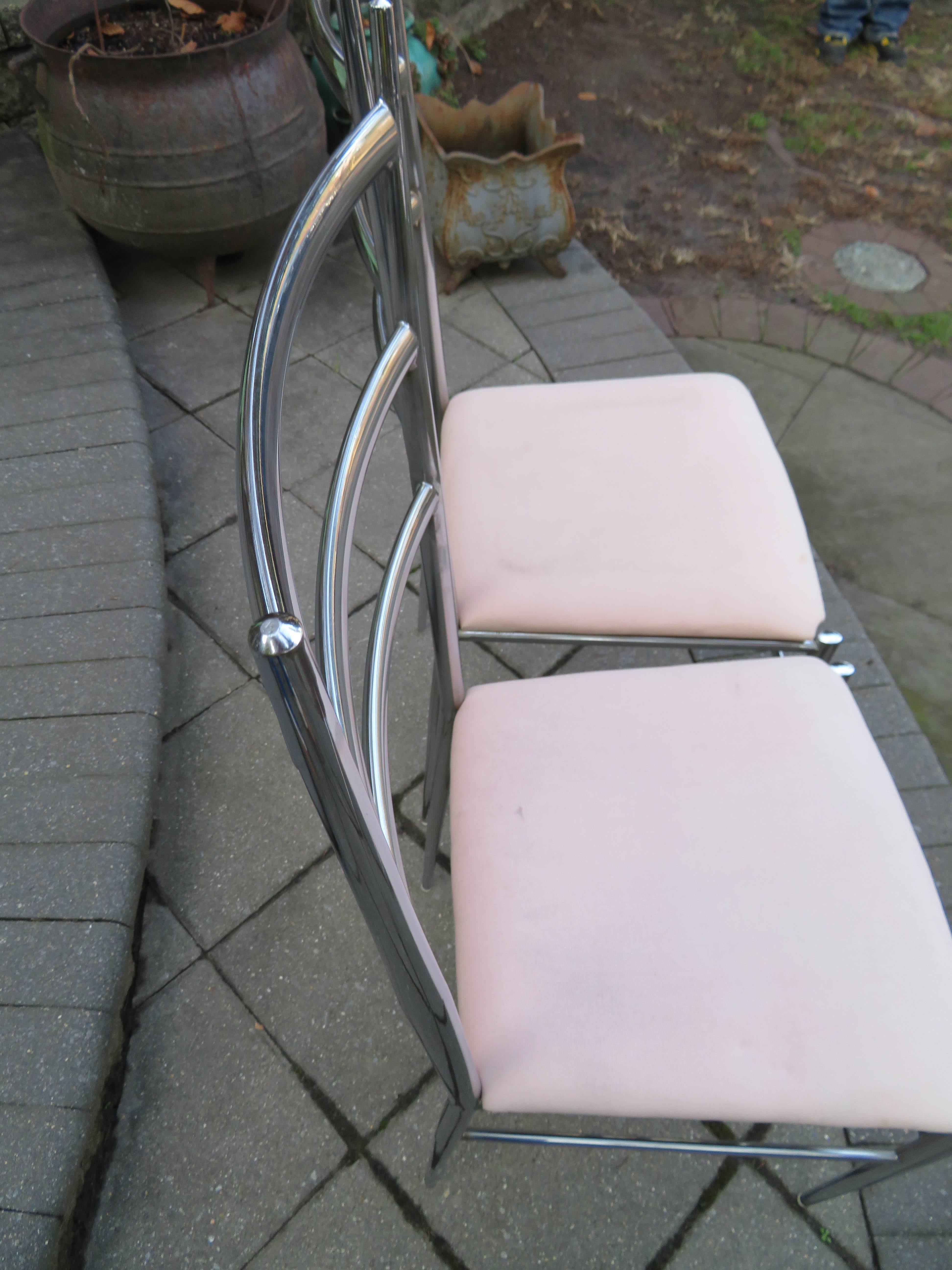 Six Chrome Ladder Back Dining Chairs in the Style of Gio Ponti Mid-Century, Set In Good Condition For Sale In Pemberton, NJ