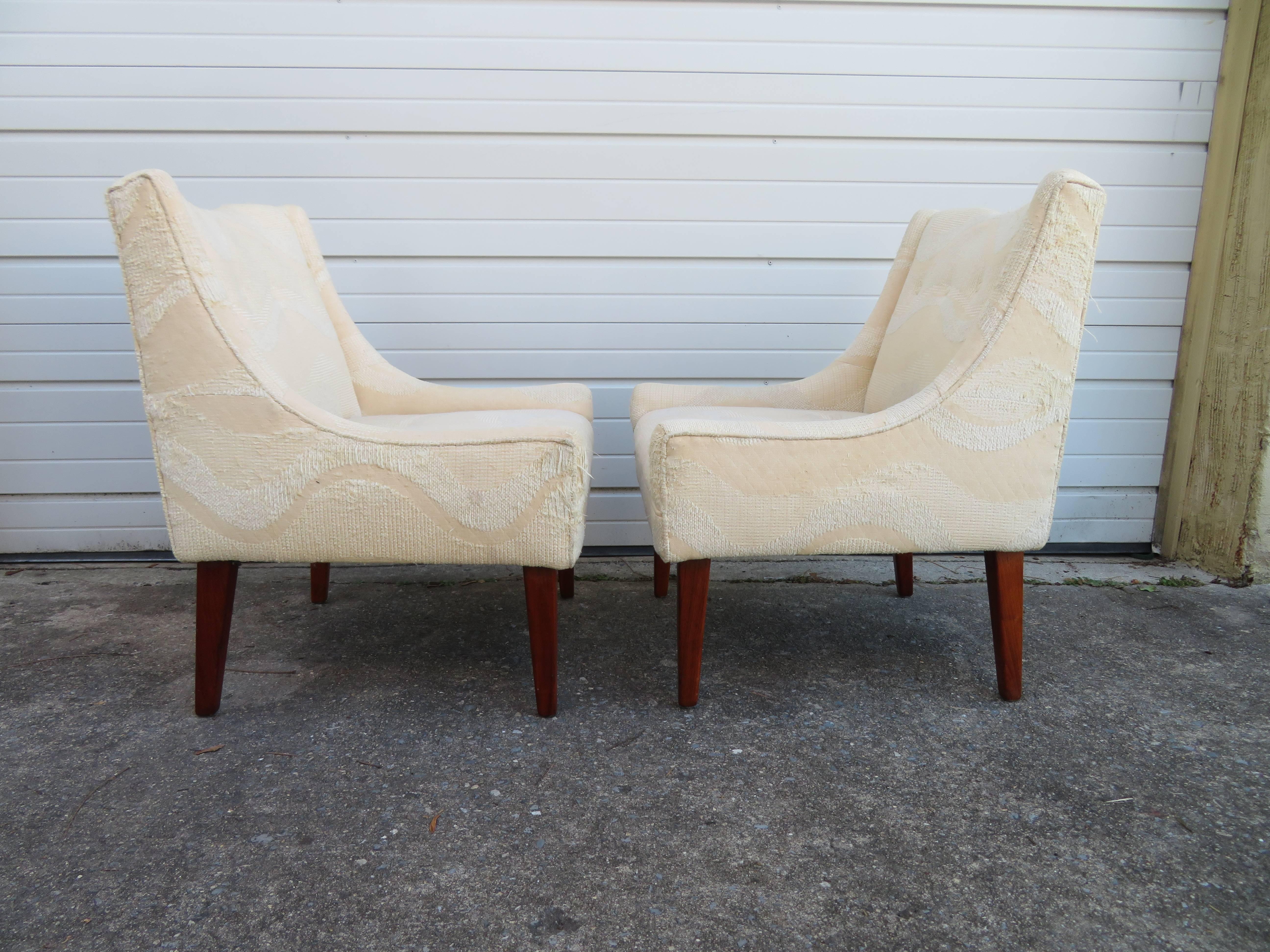 A nicely scaled pair of slipper chairs. Of course these will need to be re-upholstered but that's what you designers are looking for -right?