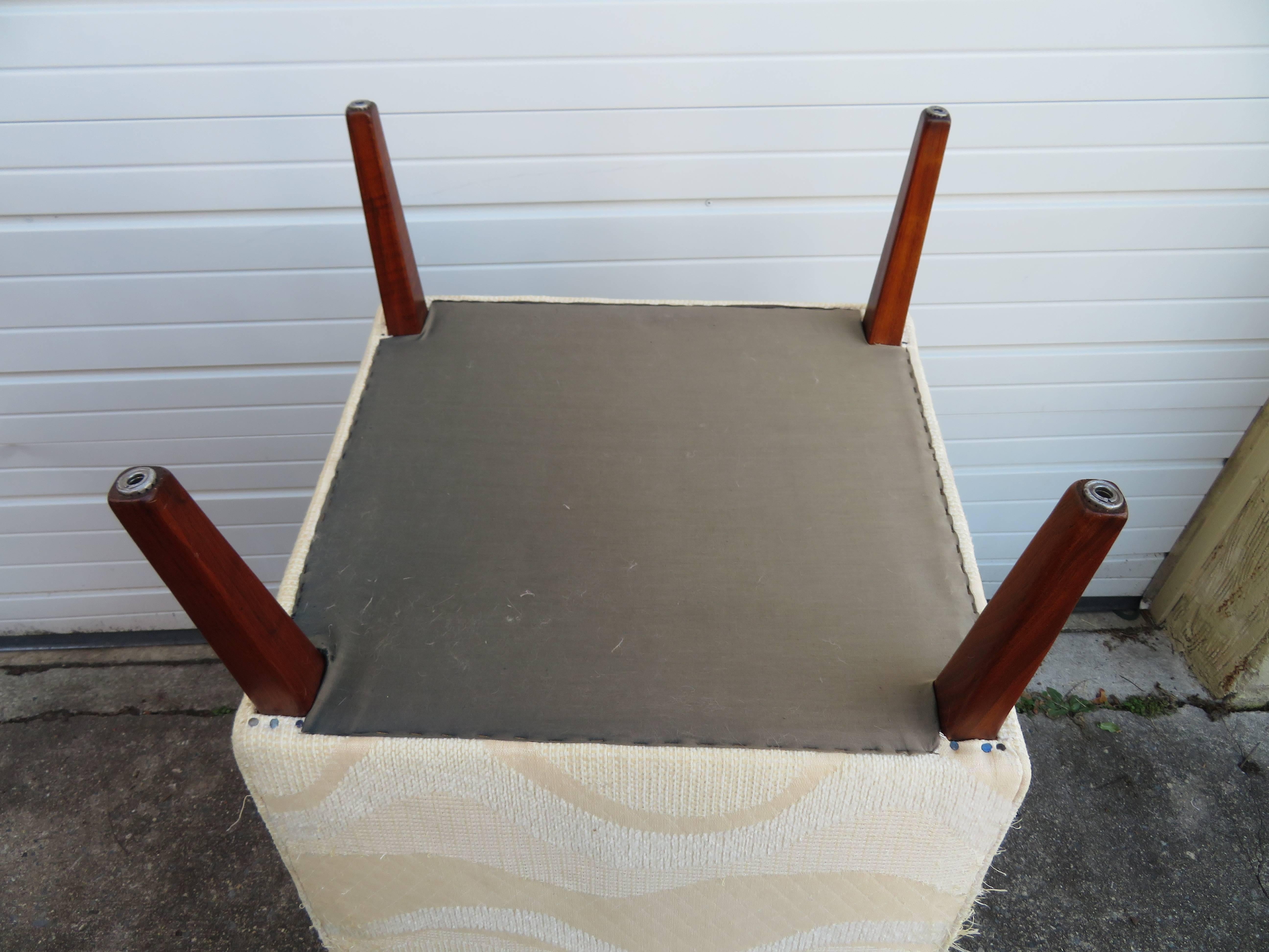 Pair of Slipper Lounge Chairs Mid-Century Modern For Sale 2