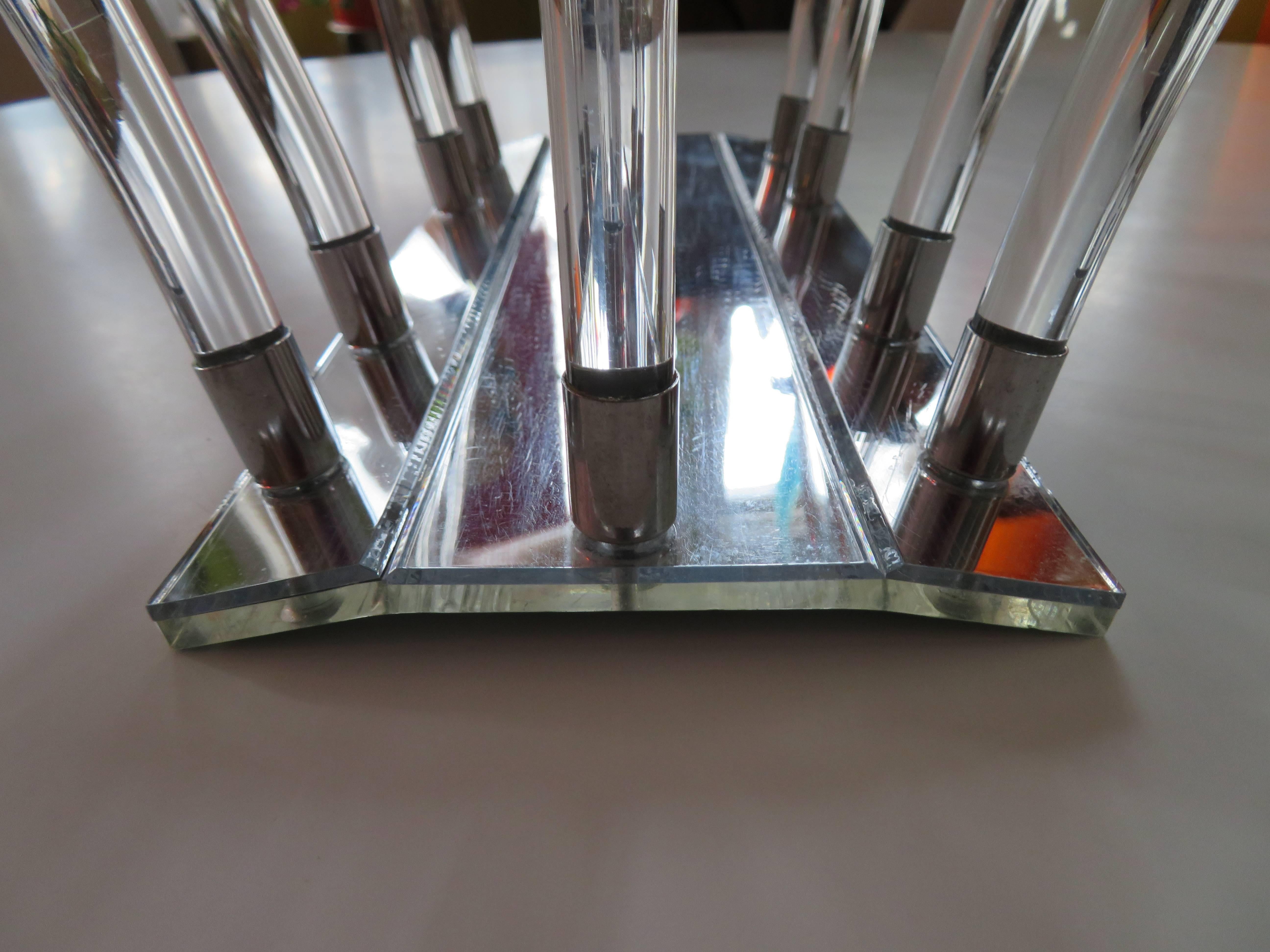 American Dorothy Thorpe Lucite, Chrome and Mirror Magazine Rack For Sale
