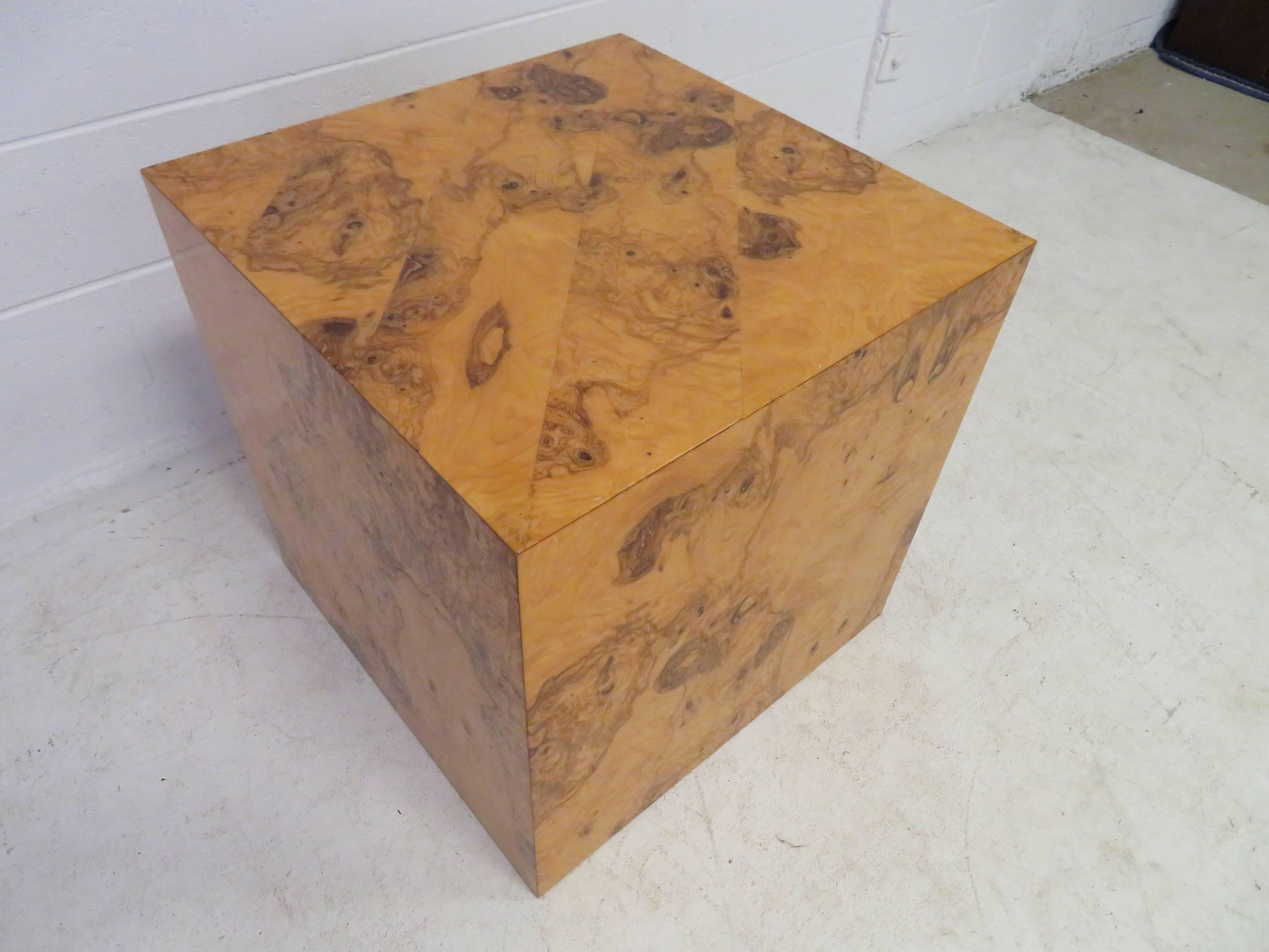 Milo Baughman for Thayer Coggin burl wood cube, circa 1970. Features exotic wood graining to the burl and great linear form. Perfect as a side table or as a pedestal for a sculpture. Please check out our huge selection of other pieces designed by