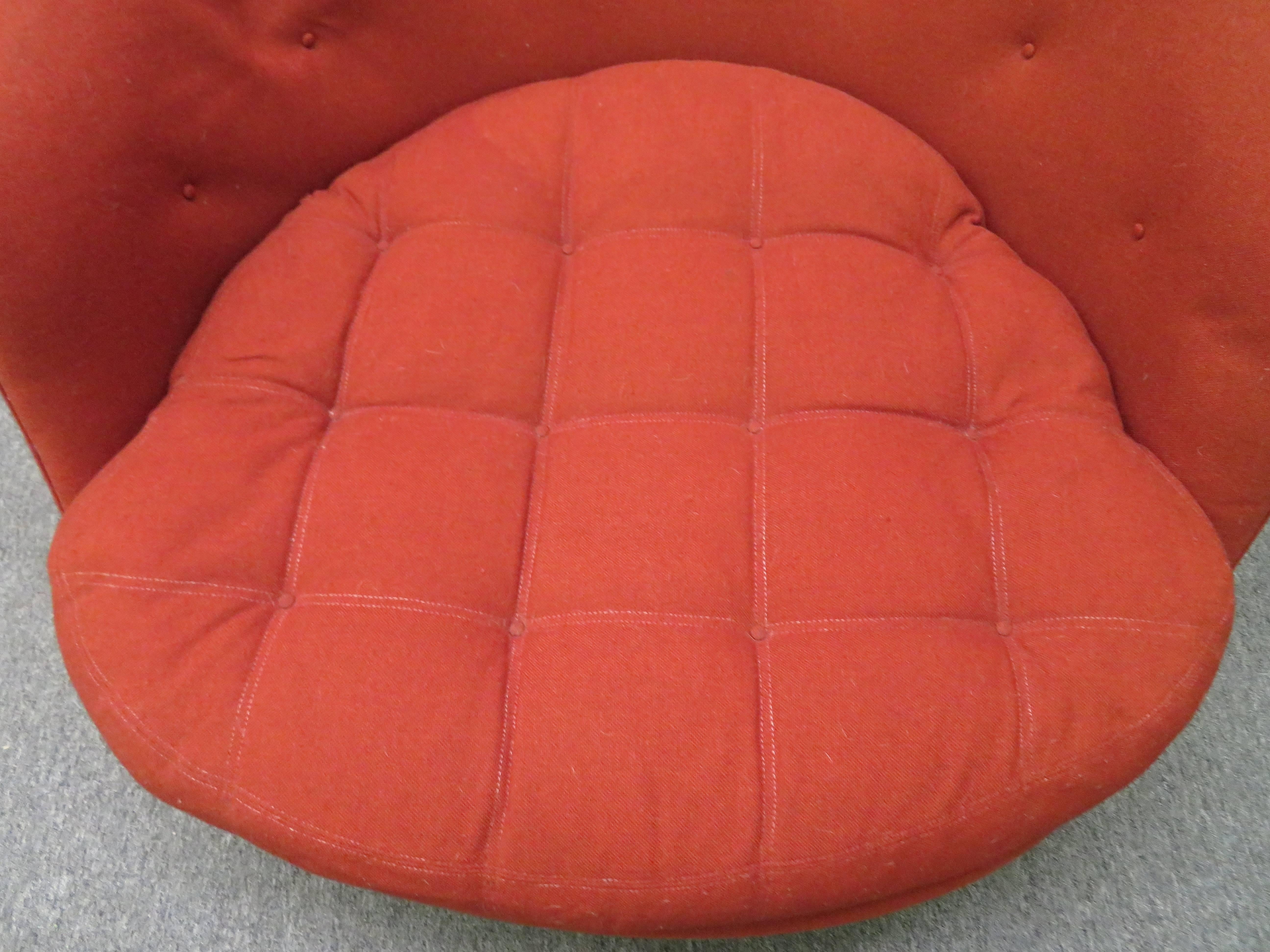 large swivel lounge chair