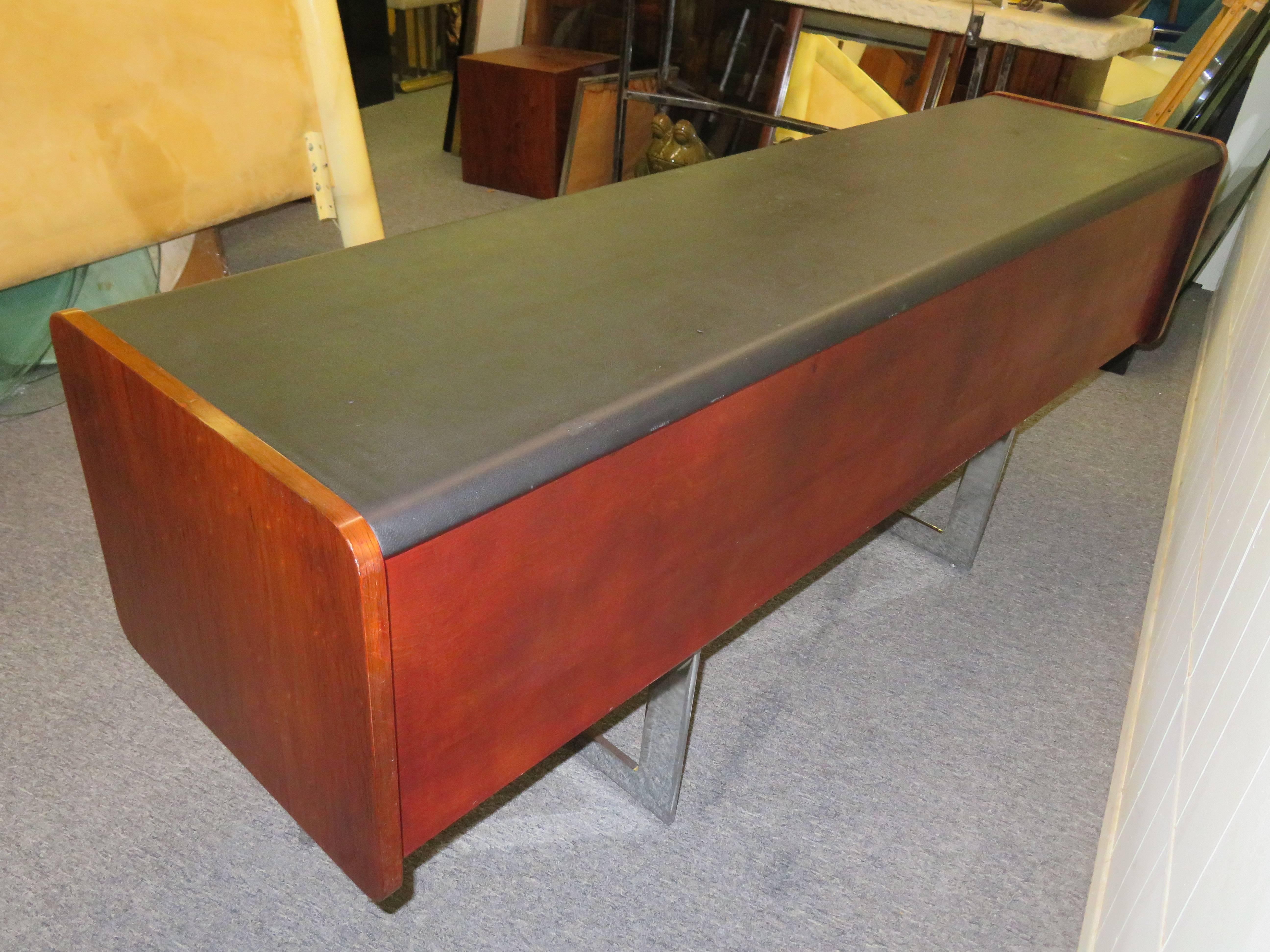 Fabulous Rosewood and Chrome Credenza by Ste. Marie and Laurent For Sale 2