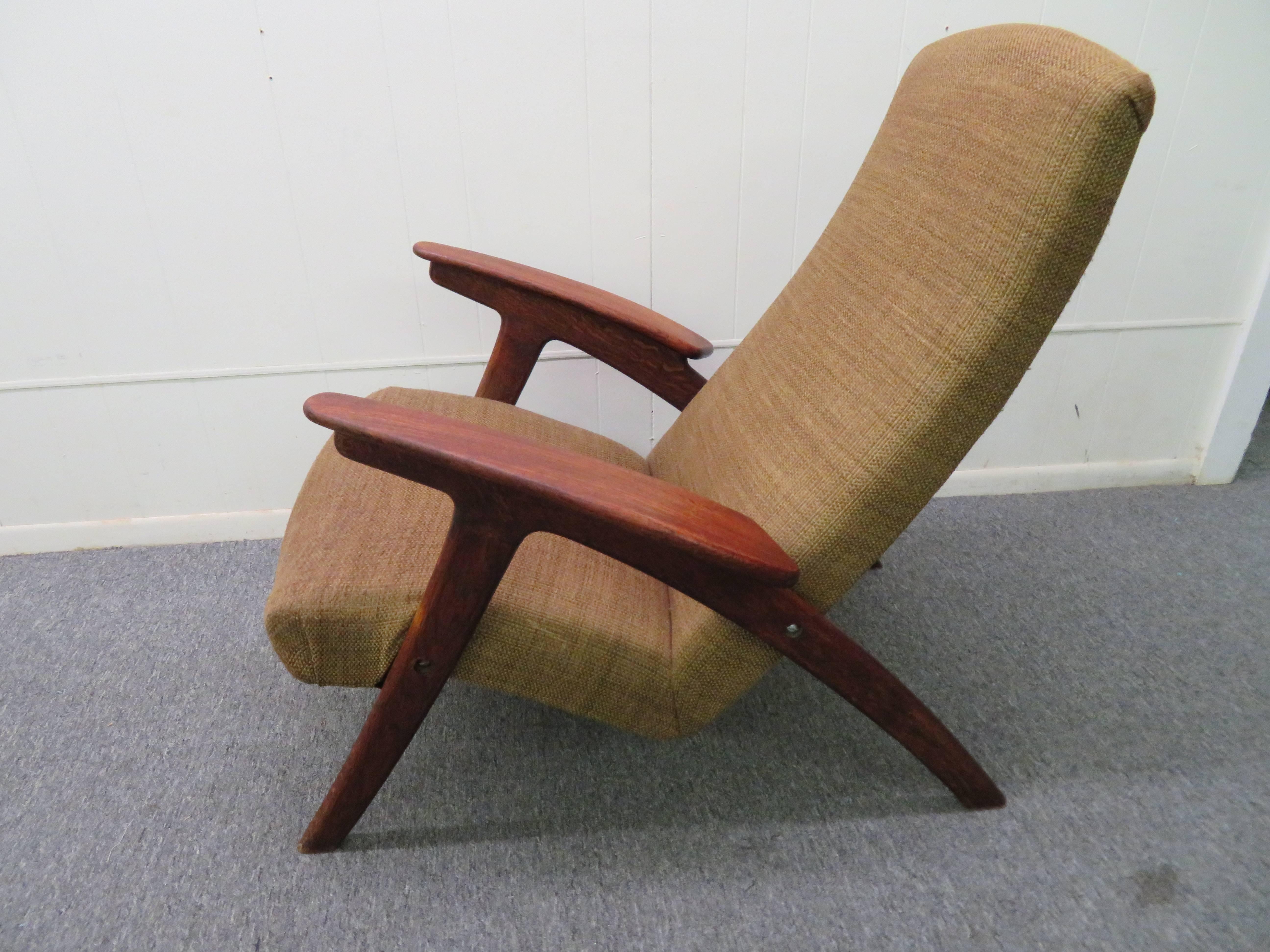 Fantastic Danish Modern Paddle Arm Teak Lounge Chair Mid-Century For Sale 1