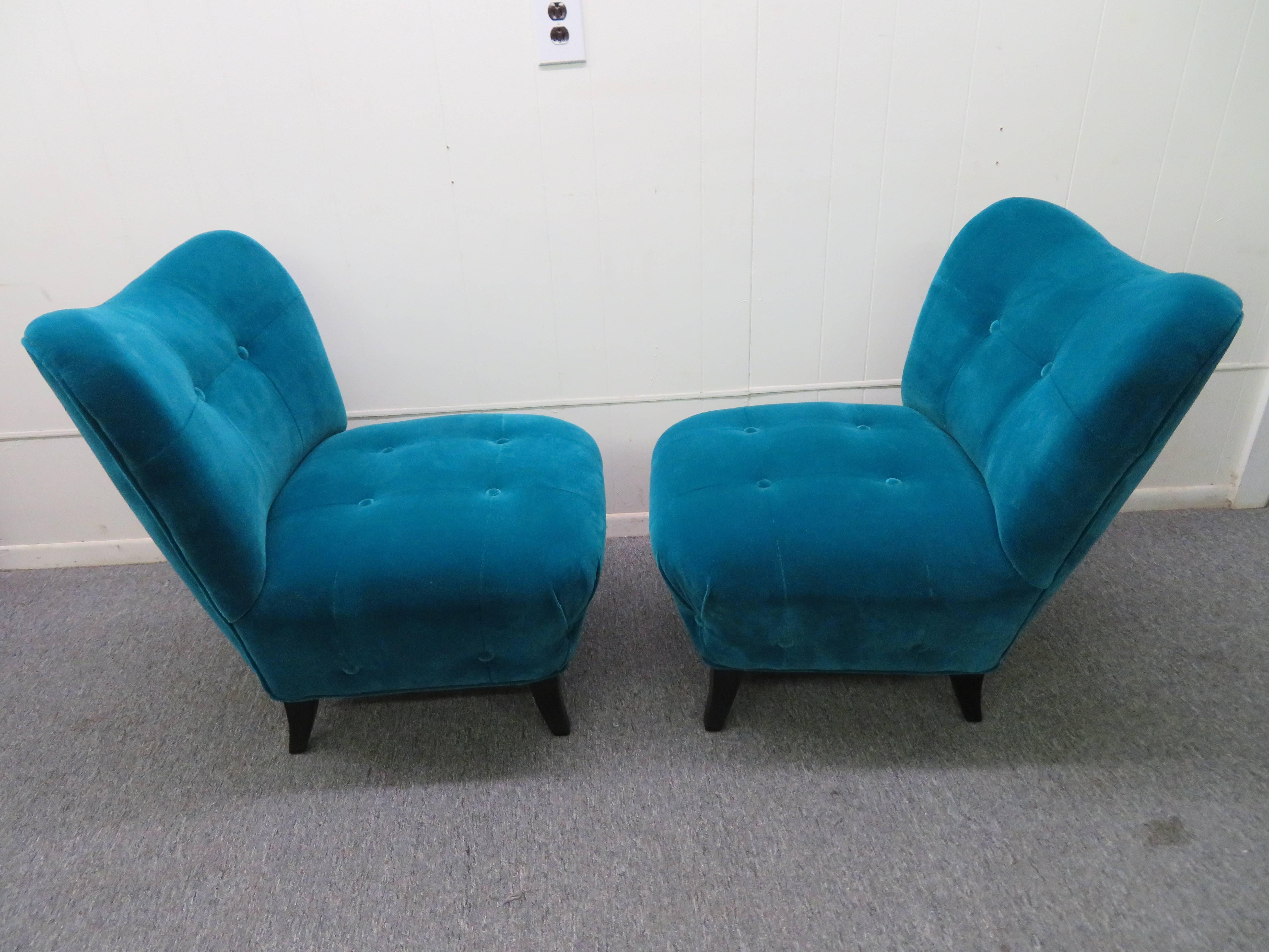 American Excellent Pair of Gilbert Rohde Style Mohair Slipper Chairs, Mid-Century Modern For Sale