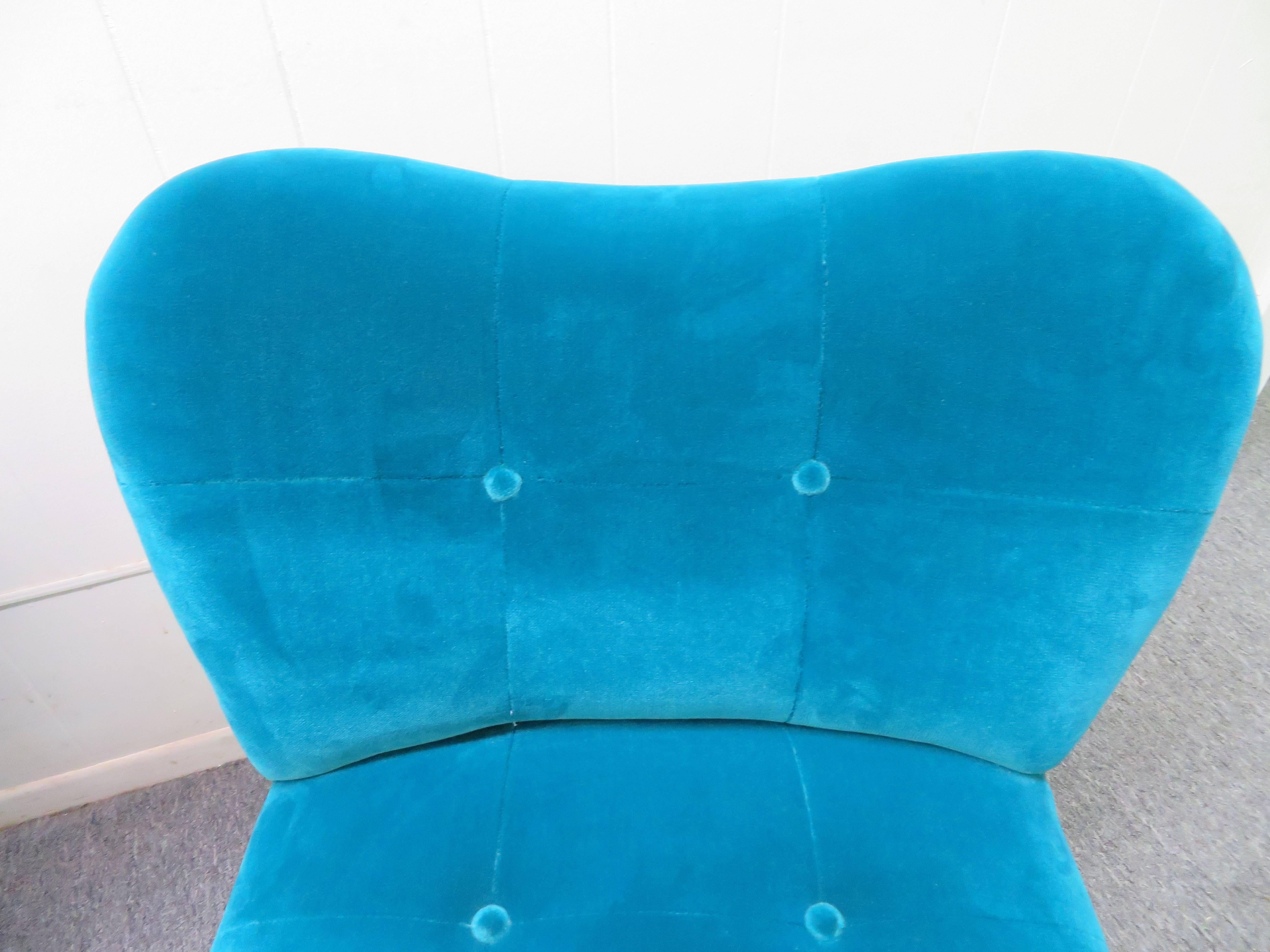 Mid-20th Century Excellent Pair of Gilbert Rohde Style Mohair Slipper Chairs, Mid-Century Modern For Sale