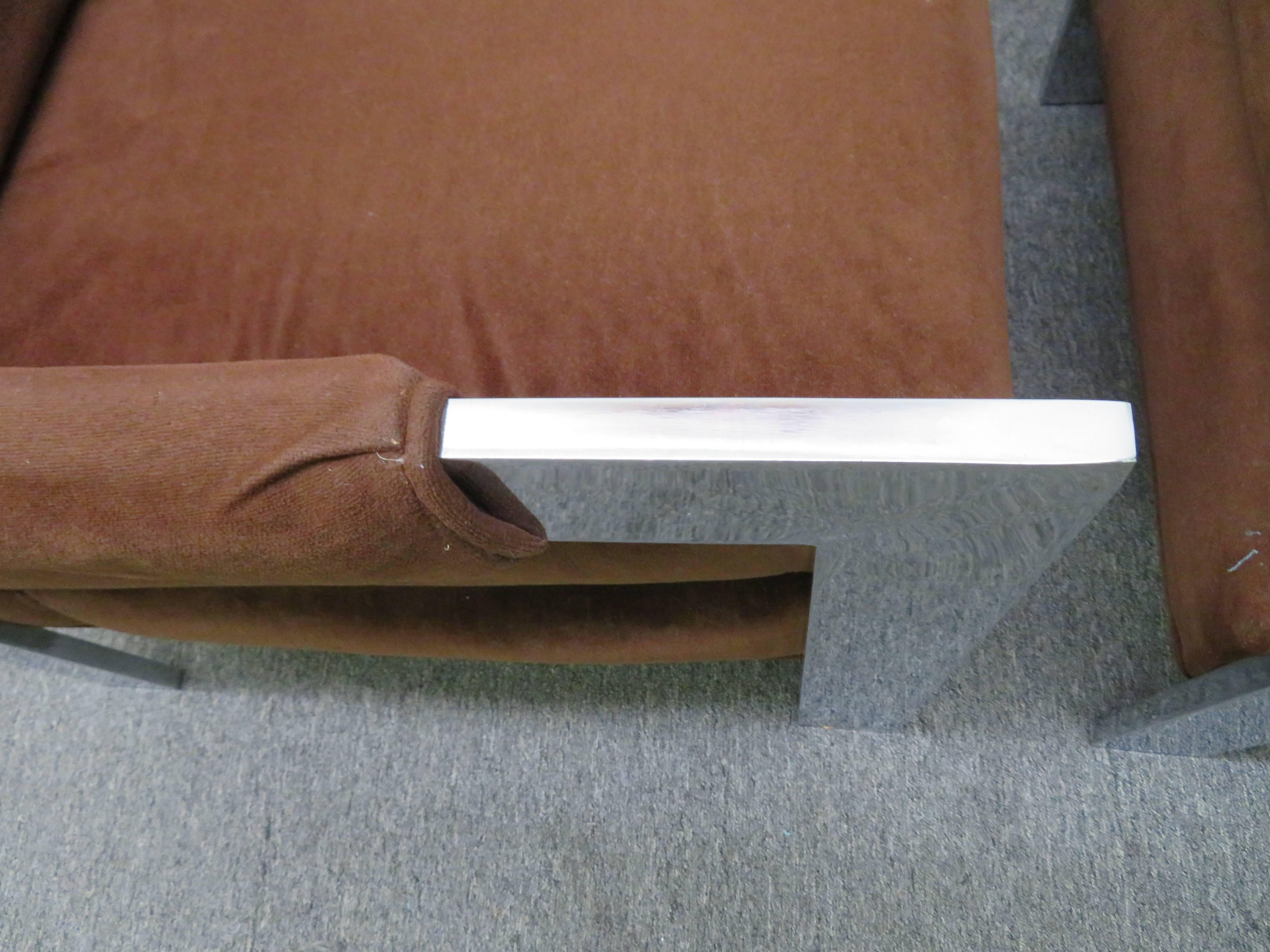 Mid-Century moderno Coppia di sedie da salotto in stile Milo Baughman, metà secolo, cromate in vendita