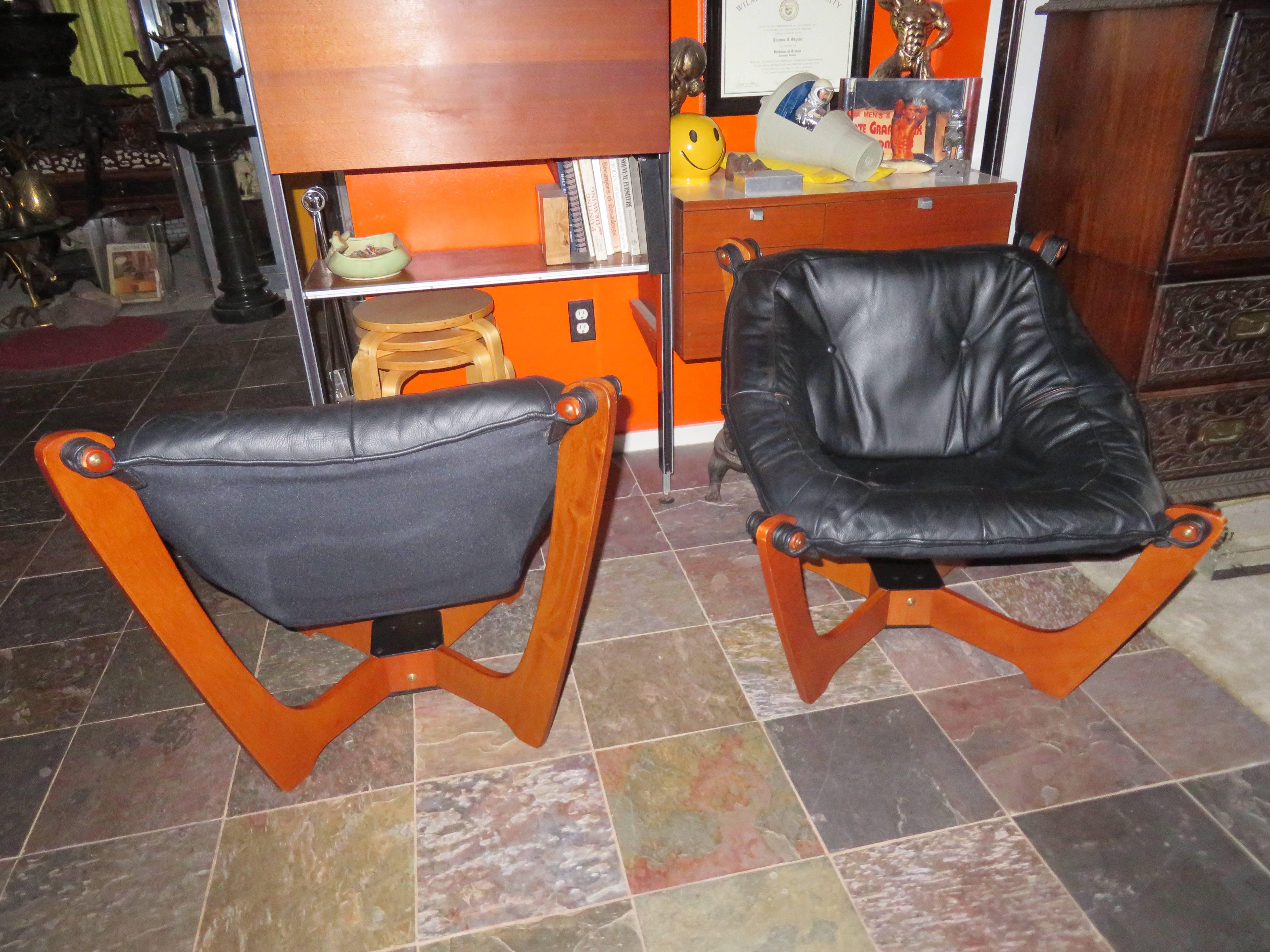 luna chair and ottoman