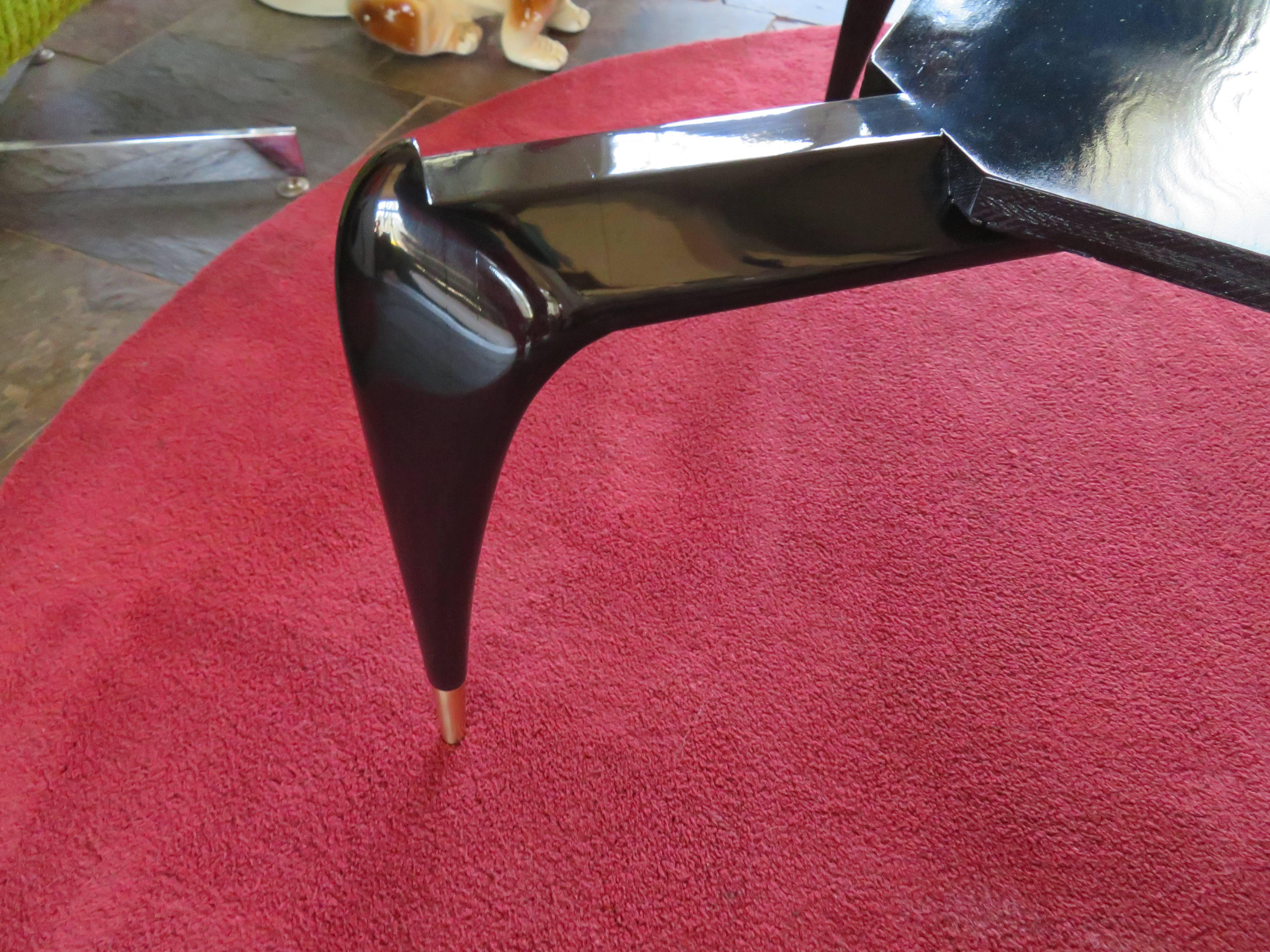 Gio Ponti Attributed Italian Mid-Century Modern Black Lacquered Marble Coffee In Excellent Condition In Pemberton, NJ