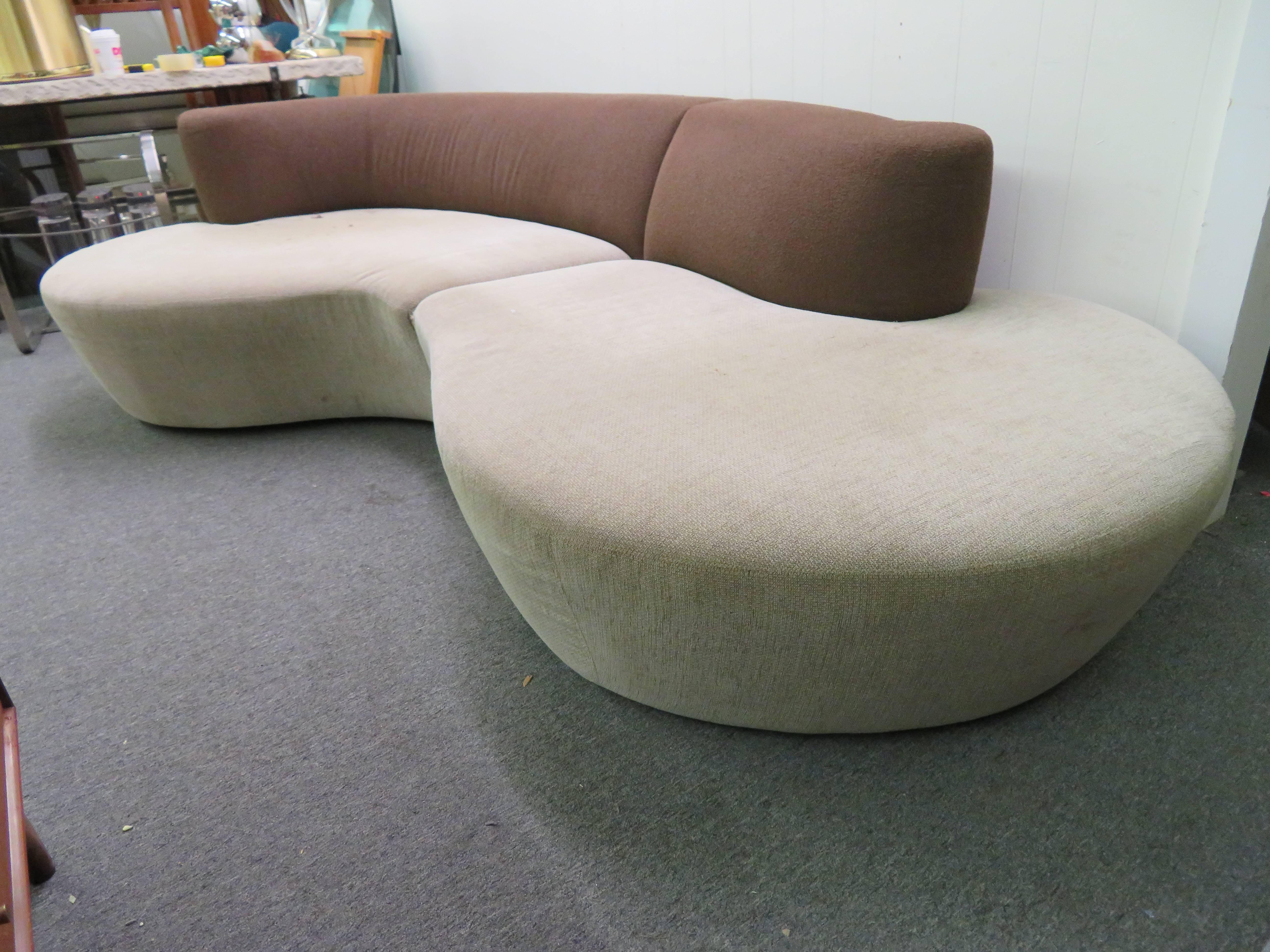Lovely Two-Piece Sectional Sofa, Mid-Century Modern 4