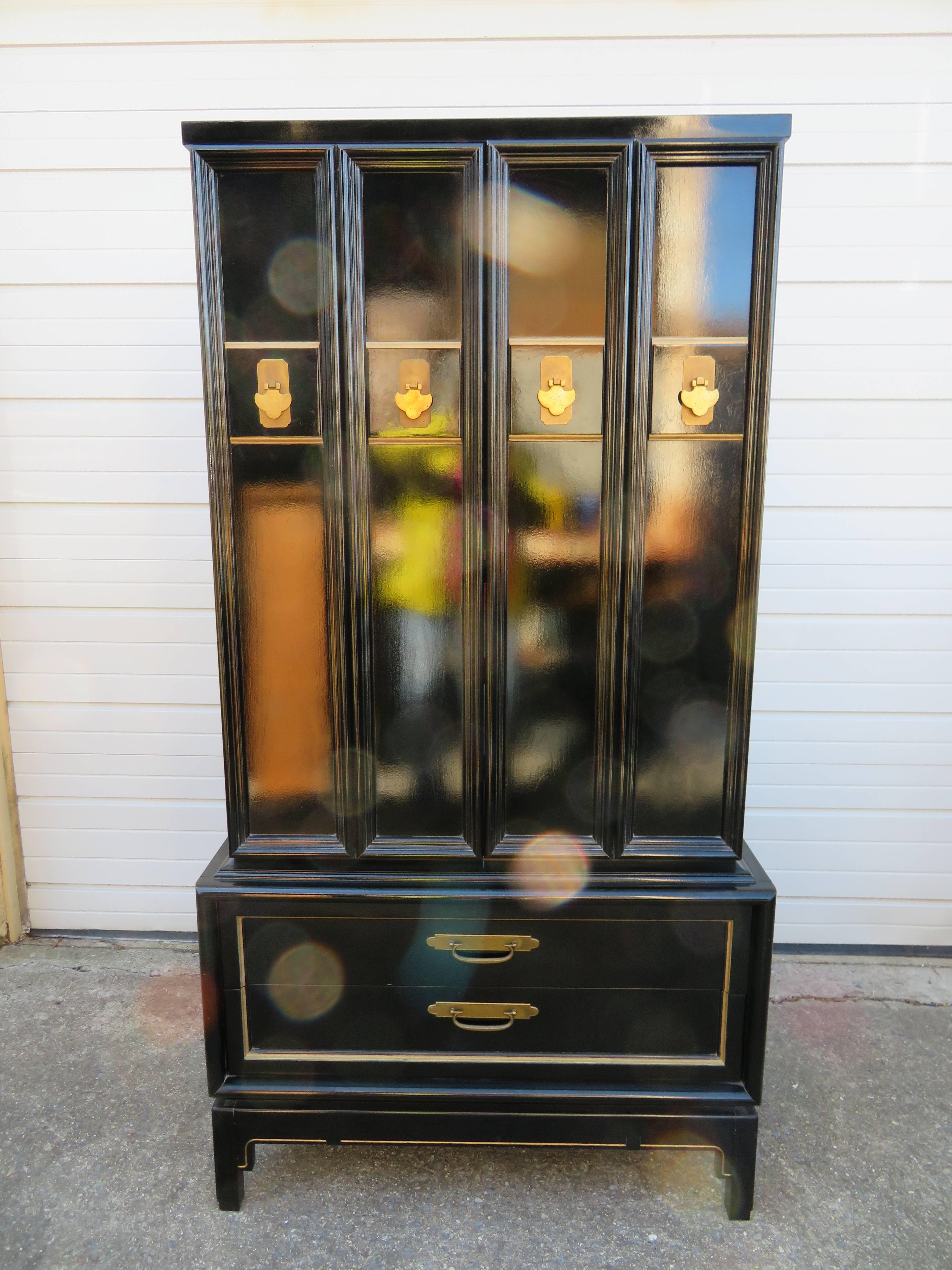 Stunning Chinoiserie Style Lacquered Tall Dresser Cabinet Mid-Century Modern 4