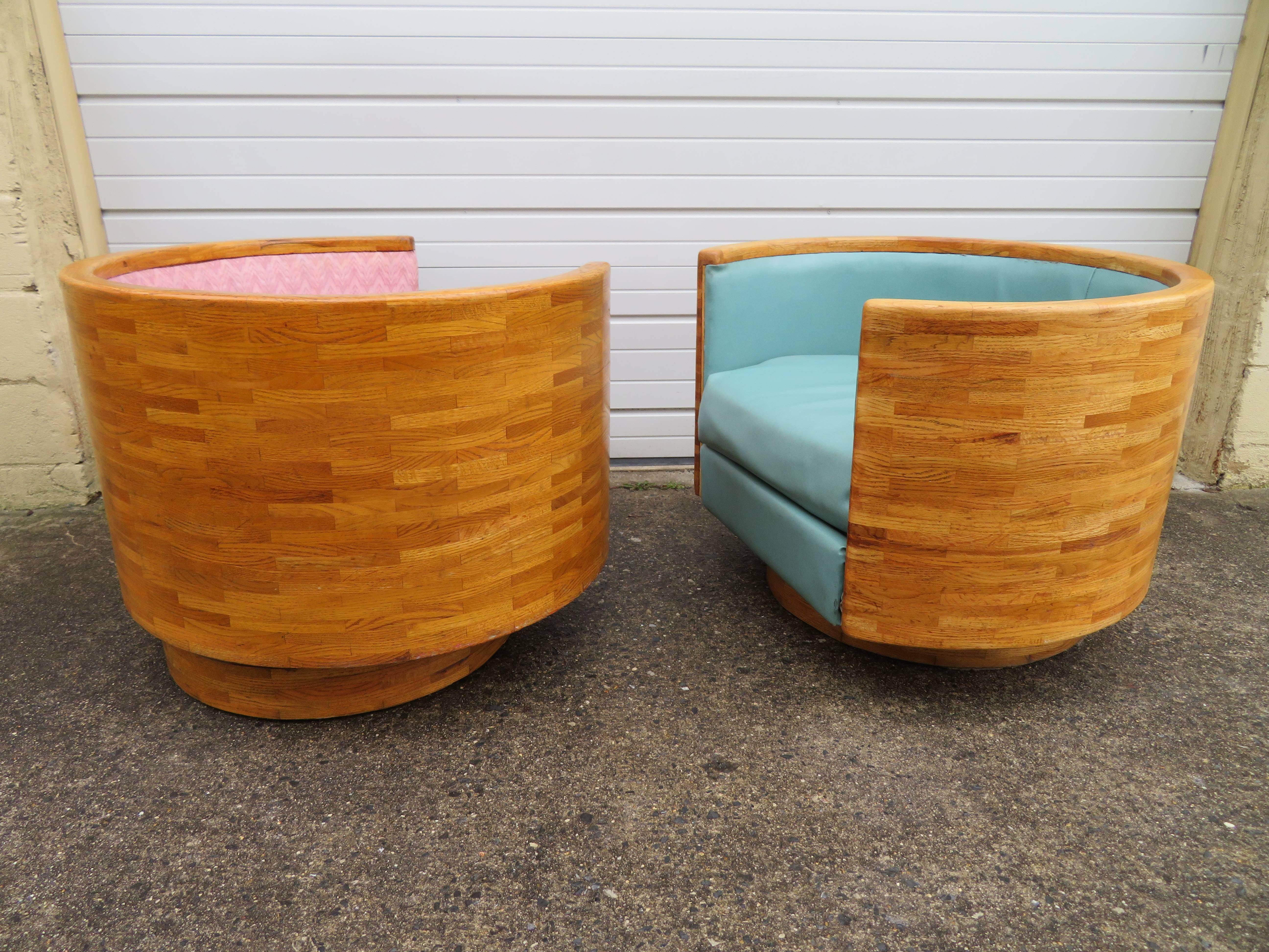 Upholstery Pair of Butcher Block Milo Baughman Style Barrel Back Lounge Chairs, Mid-Century For Sale