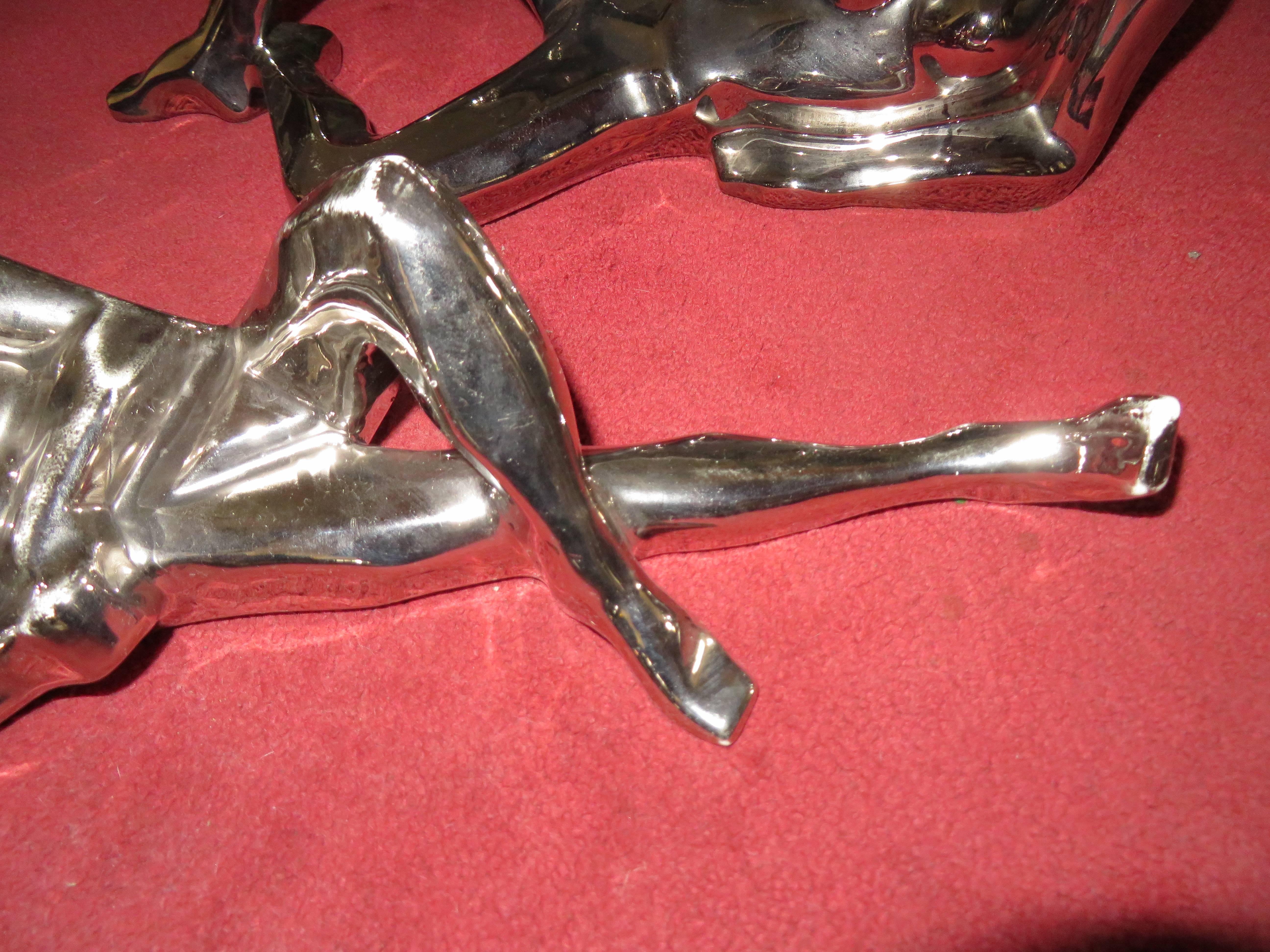 Spektakuläres Paar Silber Jaru Kubistische Moderne Nackte Keramische Skulpturen Männlich Weiblich im Angebot 1