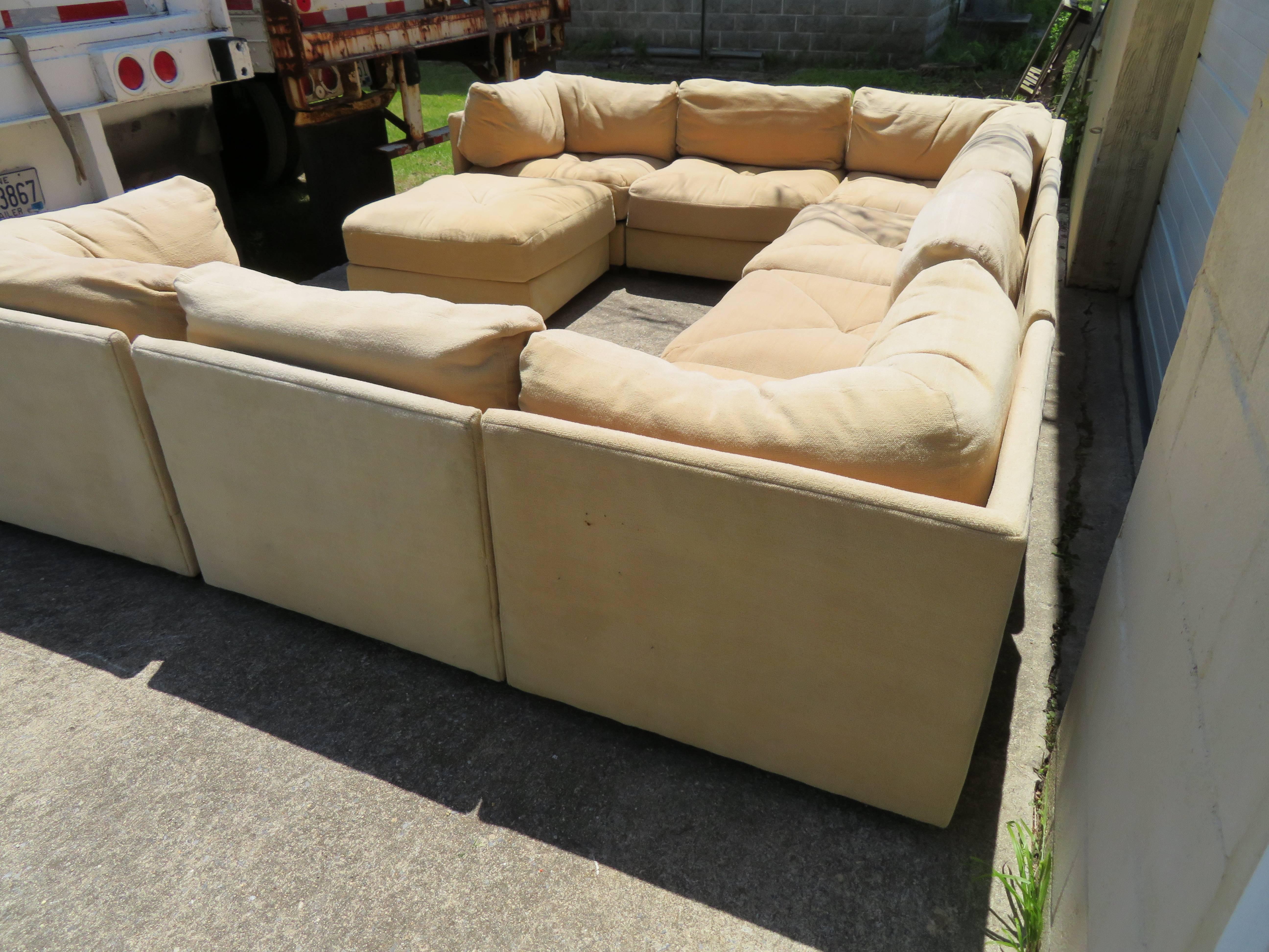 Late 20th Century Huge Milo Baughman Style Ten-Piece Section Sofa Pit Mid-Century Modern Selig