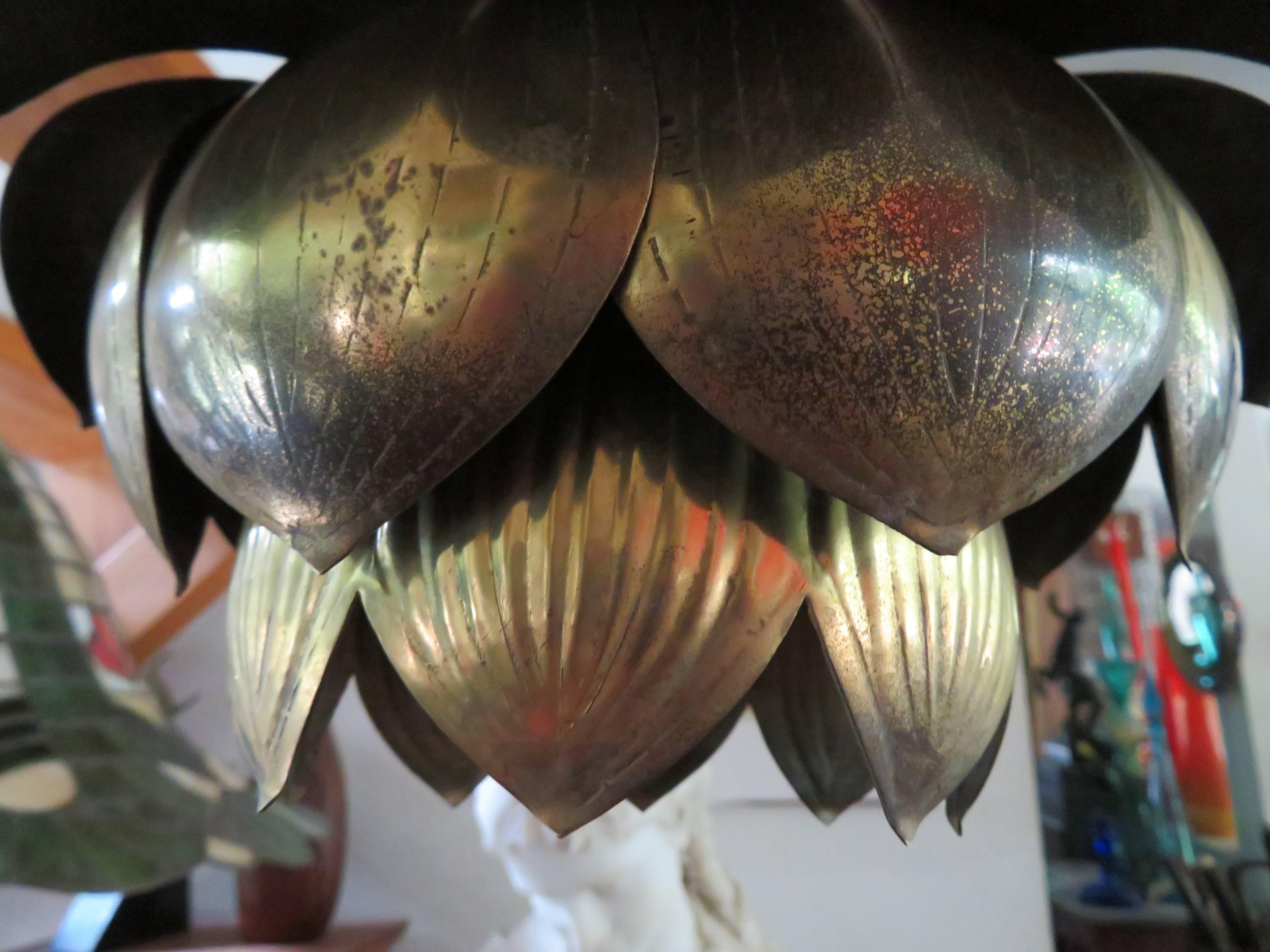 Américain Superbe lustre Feldman à suspension lotus en laiton buriné moderne mi-siècle