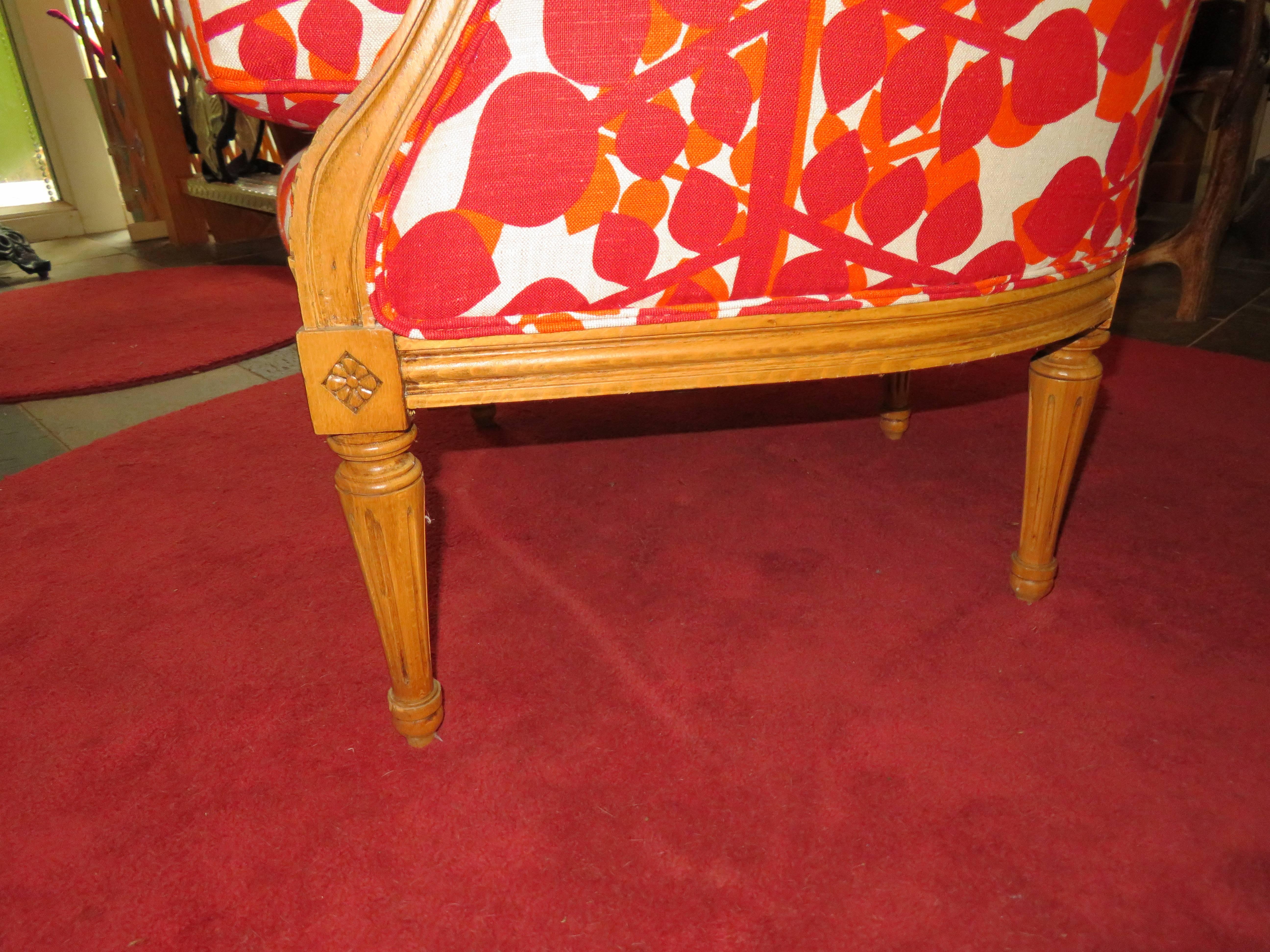 Chaise à capuche de baldaquin française moderne du milieu du siècle dernier Excellent état - En vente à Pemberton, NJ