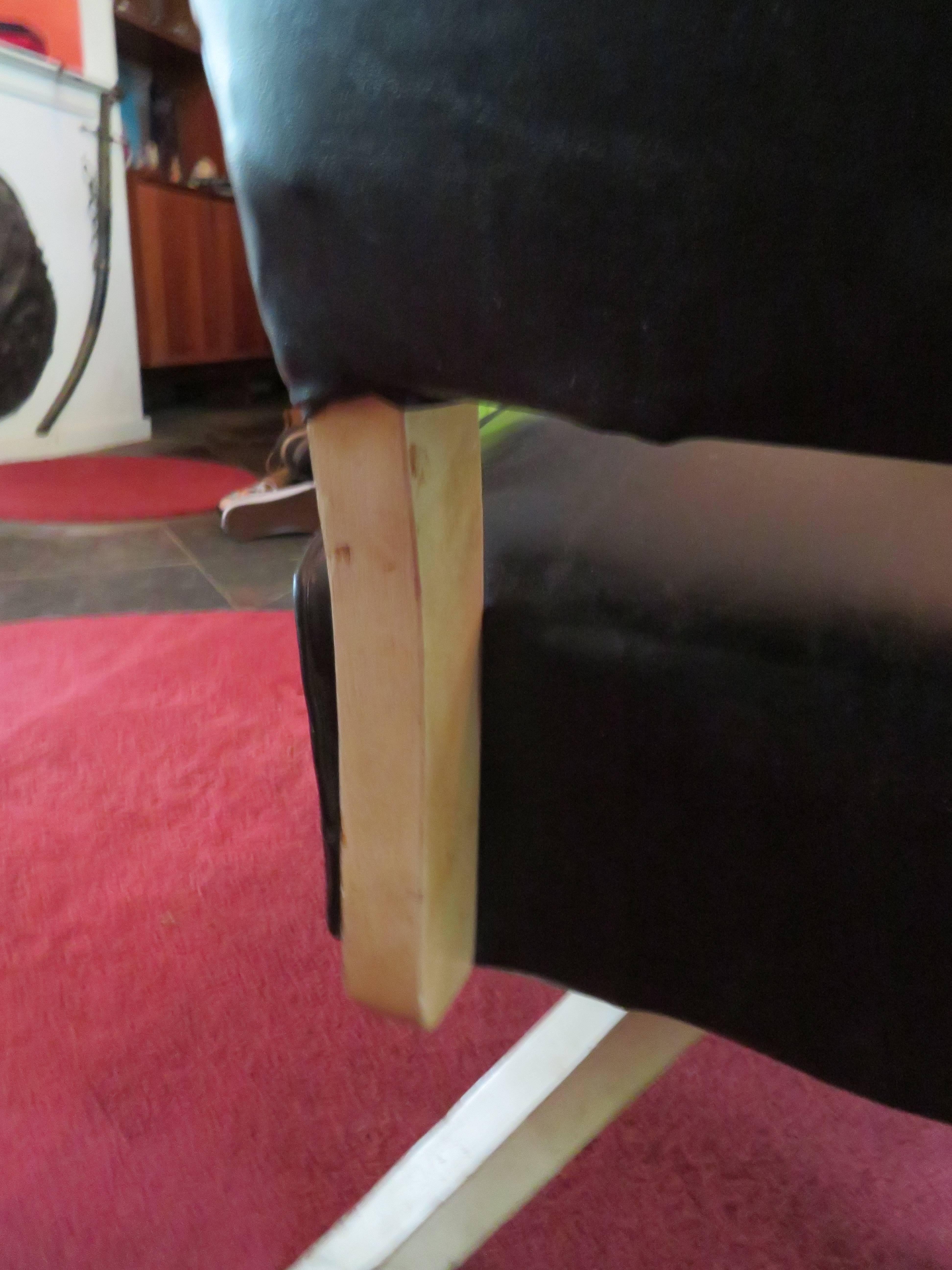 Fun Paar Kroehler Bat Wing Dreh-Sessel ohne Armlehne, Mid-Century Modern im Zustand „Gut“ im Angebot in Pemberton, NJ