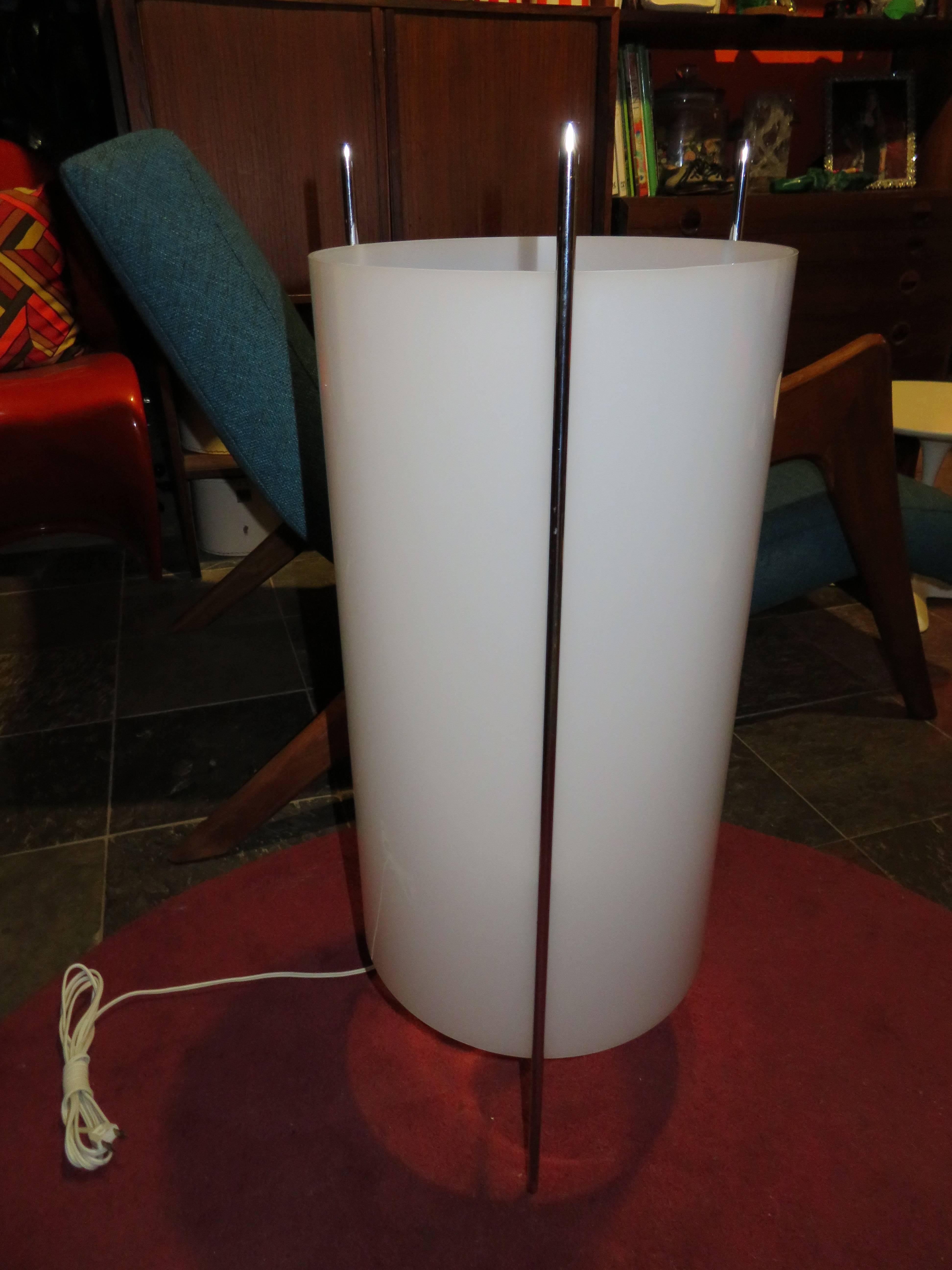  Lampe cylindrique vintage en lucite chromée Habitat de Paul Mayen, mi-siècle moderne en vente 1