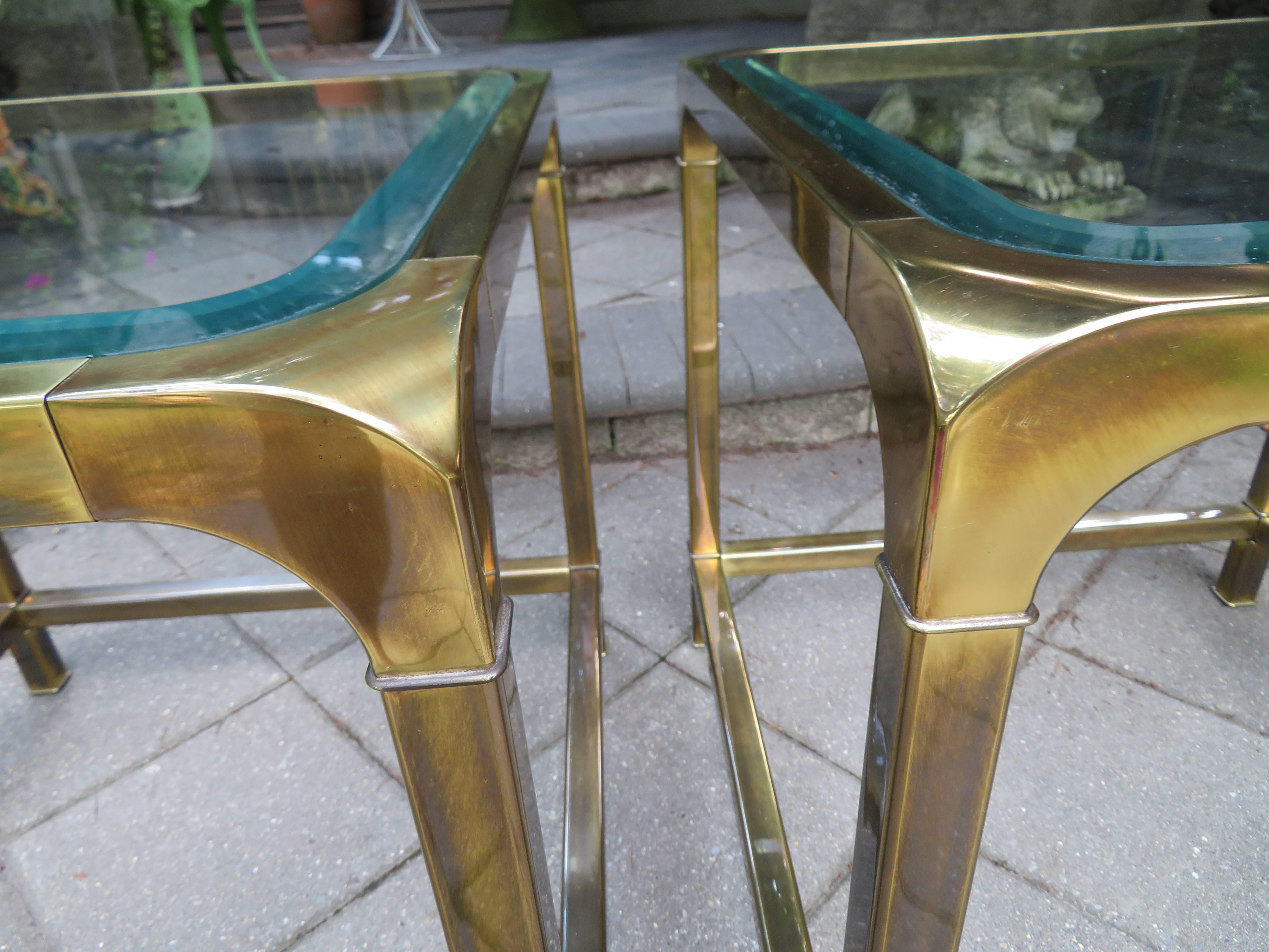 Gorgeous Pair of Mastercraft Brass Side End Tables, Mid-Century Modern In Good Condition In Pemberton, NJ