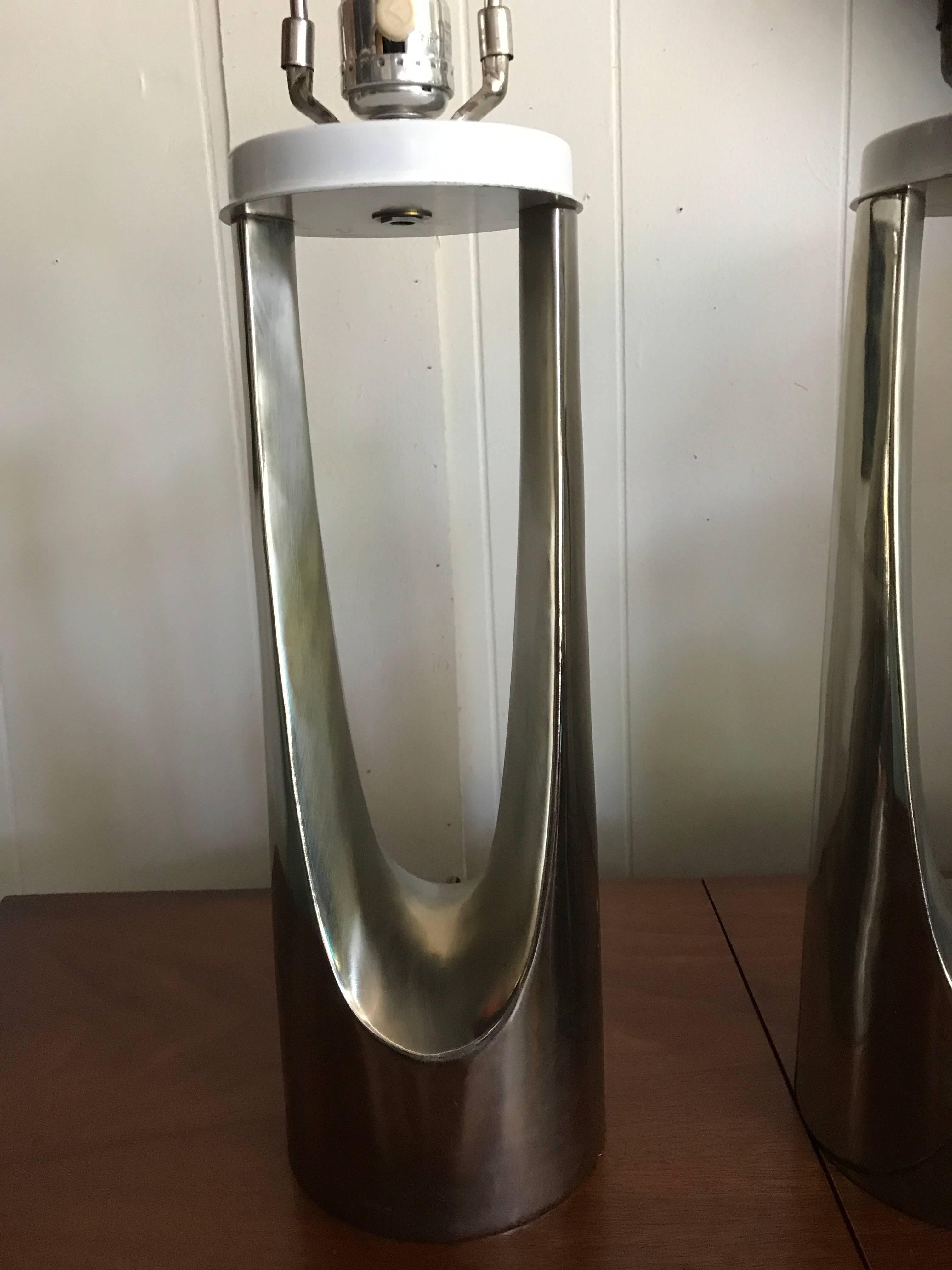 Gorgeous Pair of Chrome Laurel Hairpin Lamps, Mid-Century Modern 3