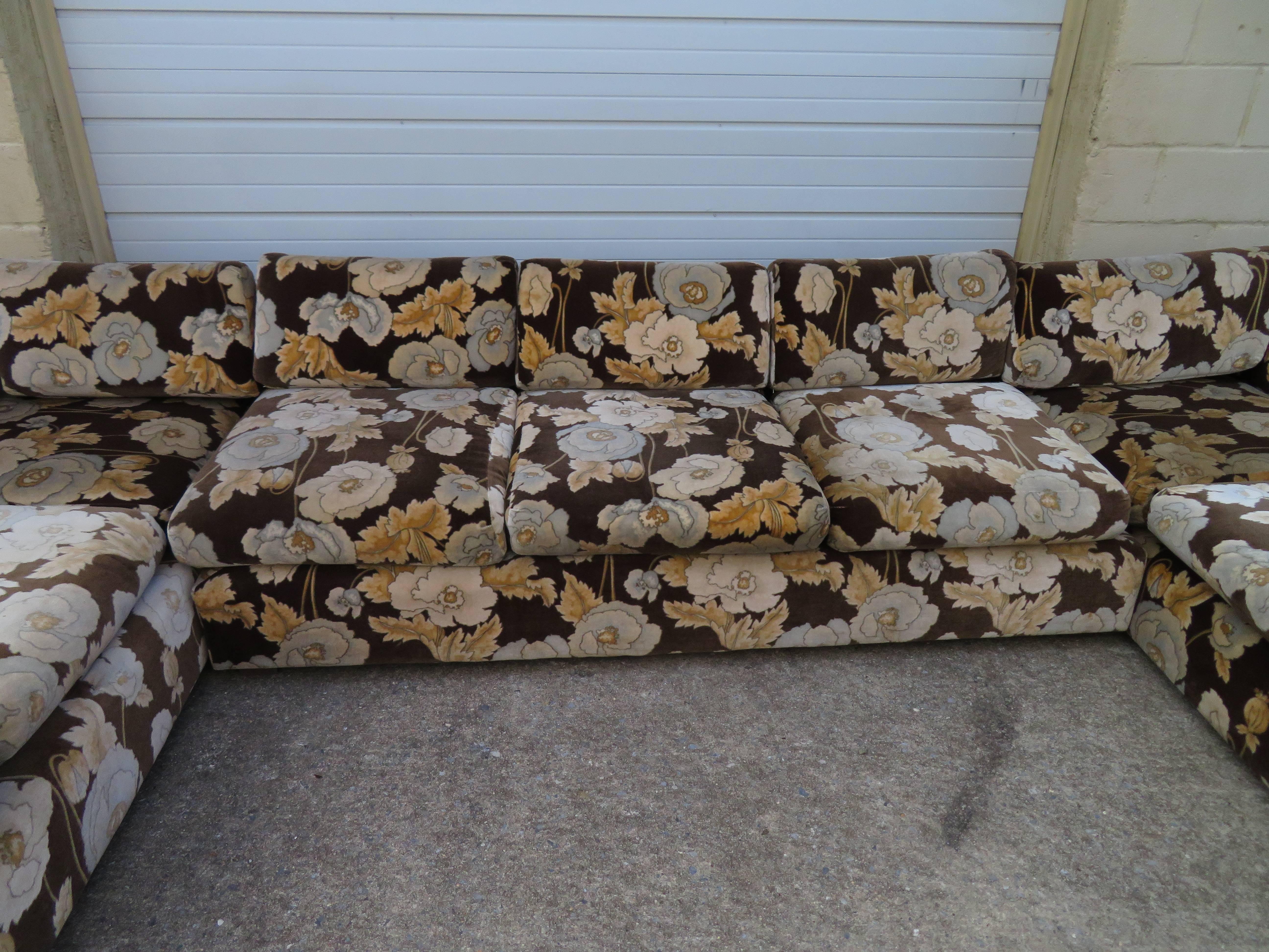 Gorgeous Milo Baughman Style Three-Piece Sectional Sofa Jack Lenor Larsen In Good Condition In Pemberton, NJ