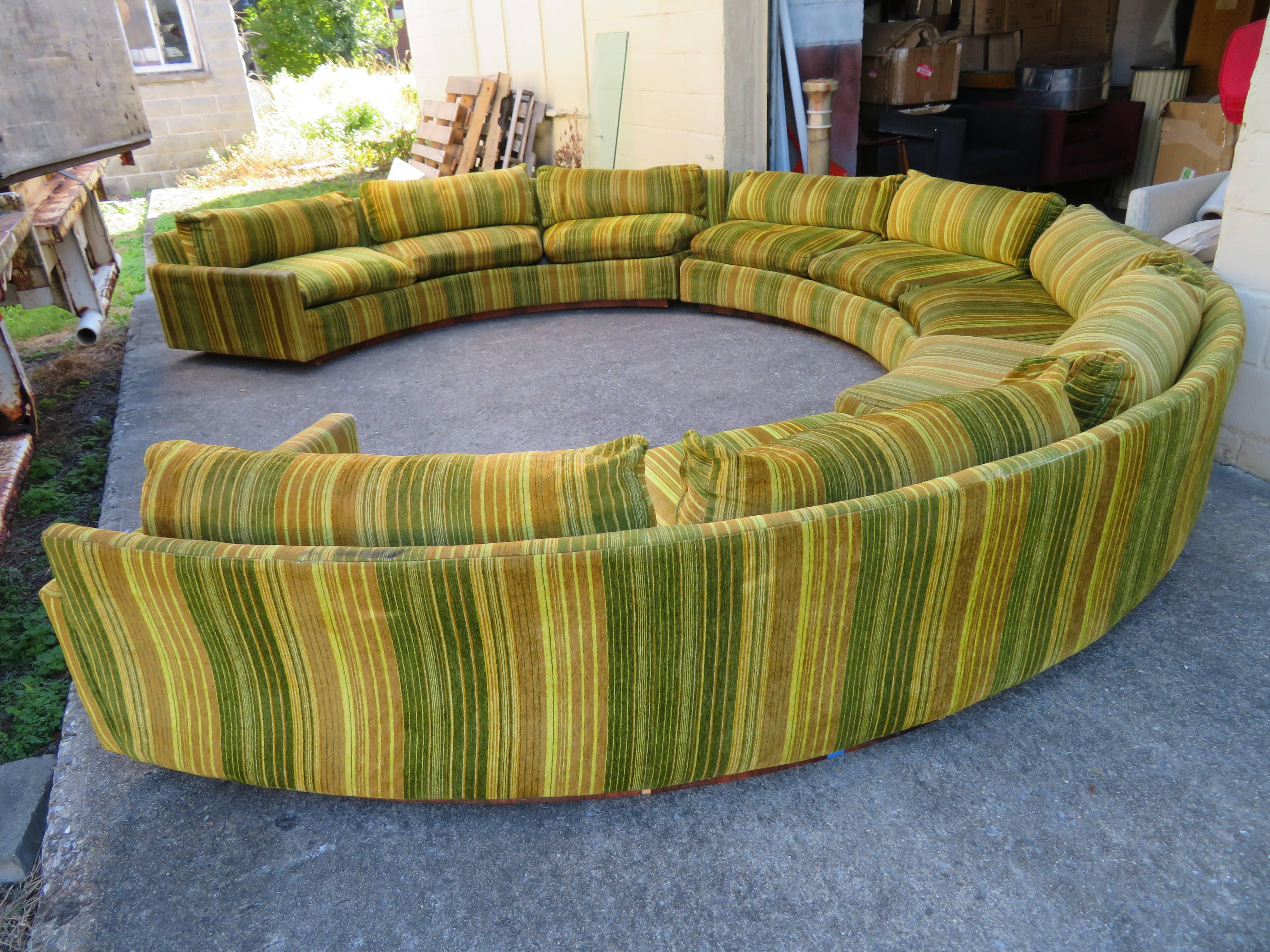 Spectacular Three-Piece Milo Baughman Circular Sofa Rosewood Mid-Century Modern 2