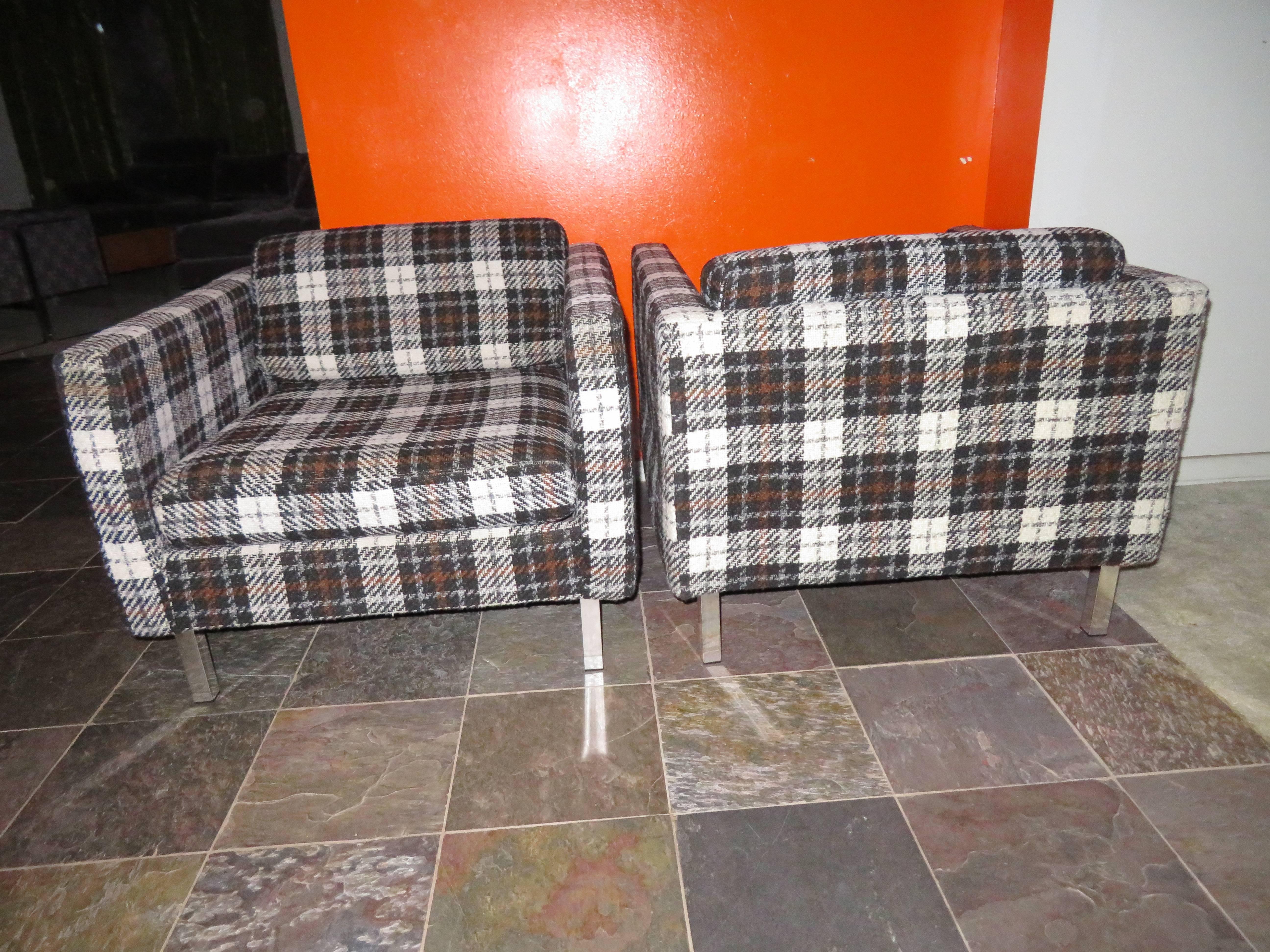 Mid-Century Modern Handsome Pair of Milo Baughman Style Plaid Chrome Cube Lounge Chairs For Sale