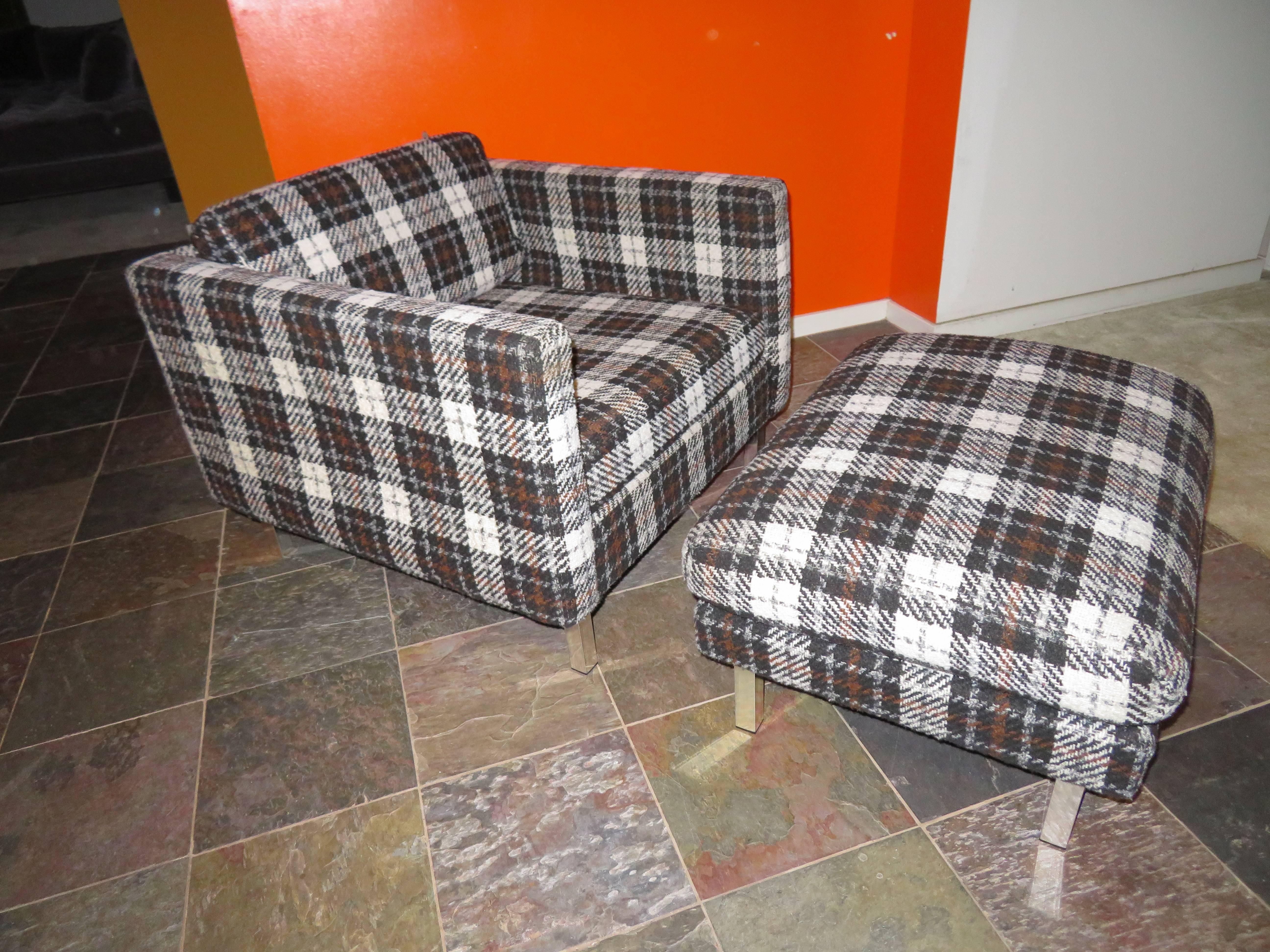 Handsome Pair of Milo Baughman Style Plaid Chrome Cube Lounge Chairs For Sale 1