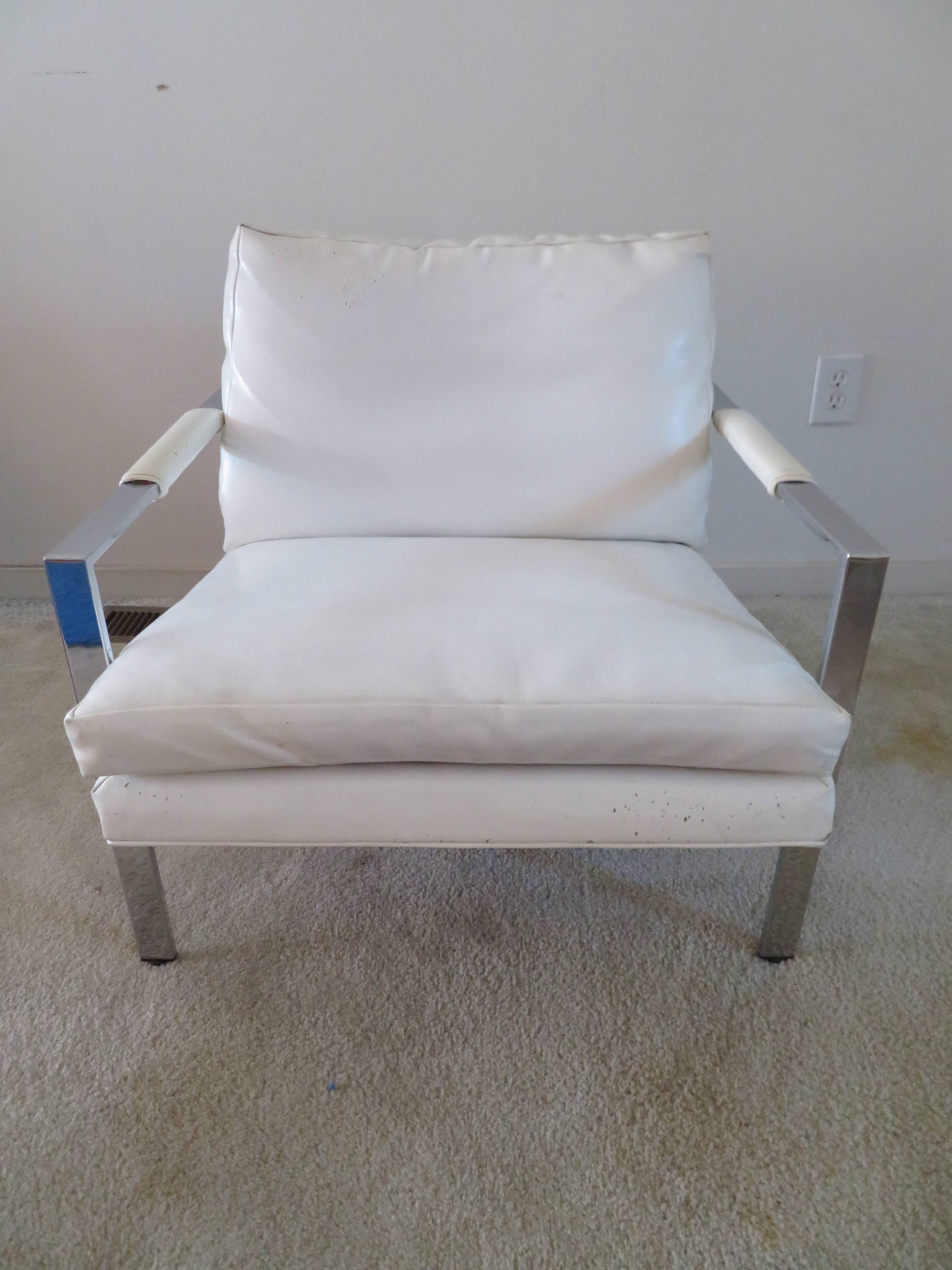 American Lovely Milo Baughman Chrome Flatbar Lounge Chair, Mid-Century Modern For Sale