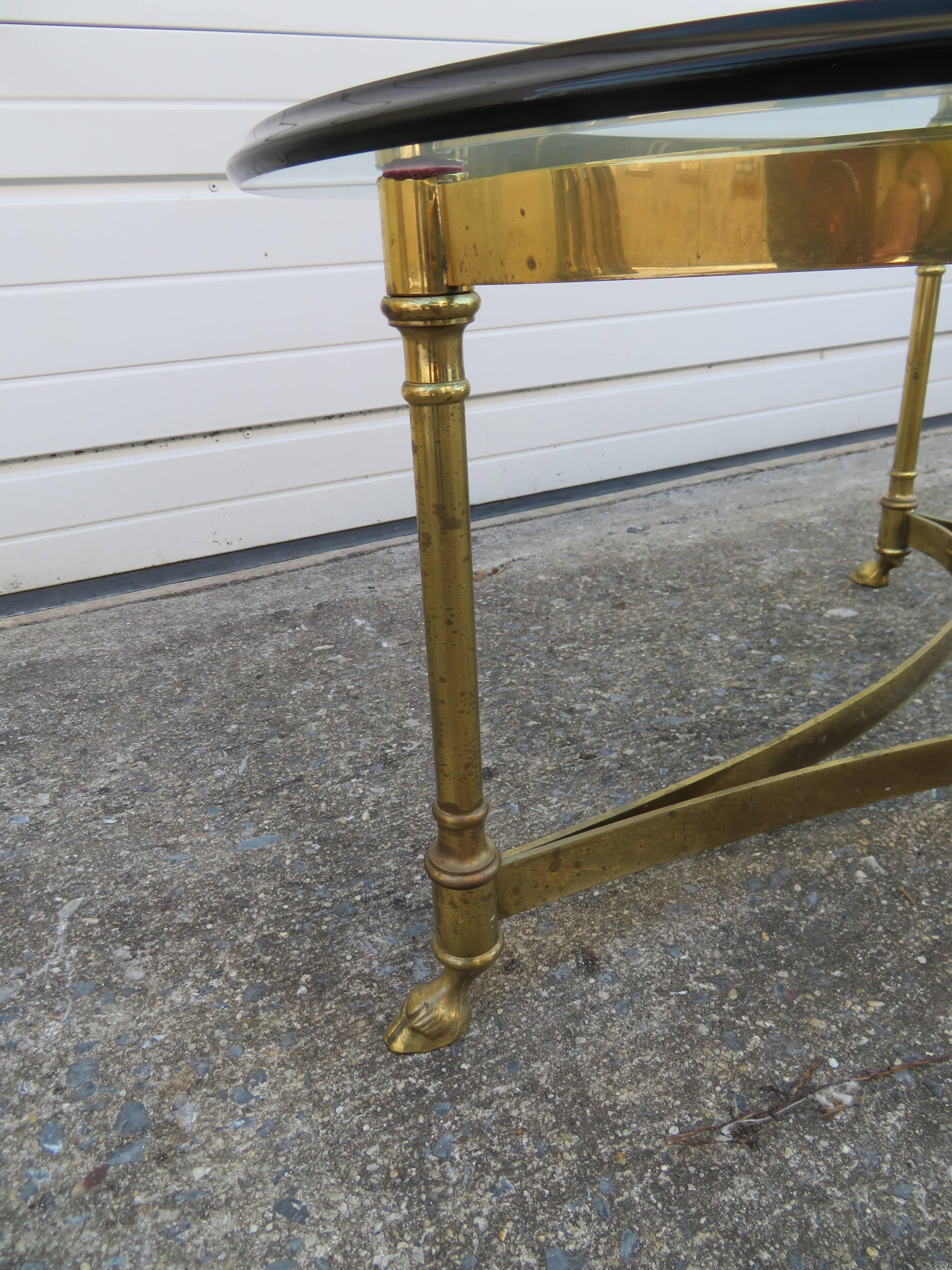 American Stunning Brass and Glass Midcentury Labarge Hoof Cocktail Table Regency Modern