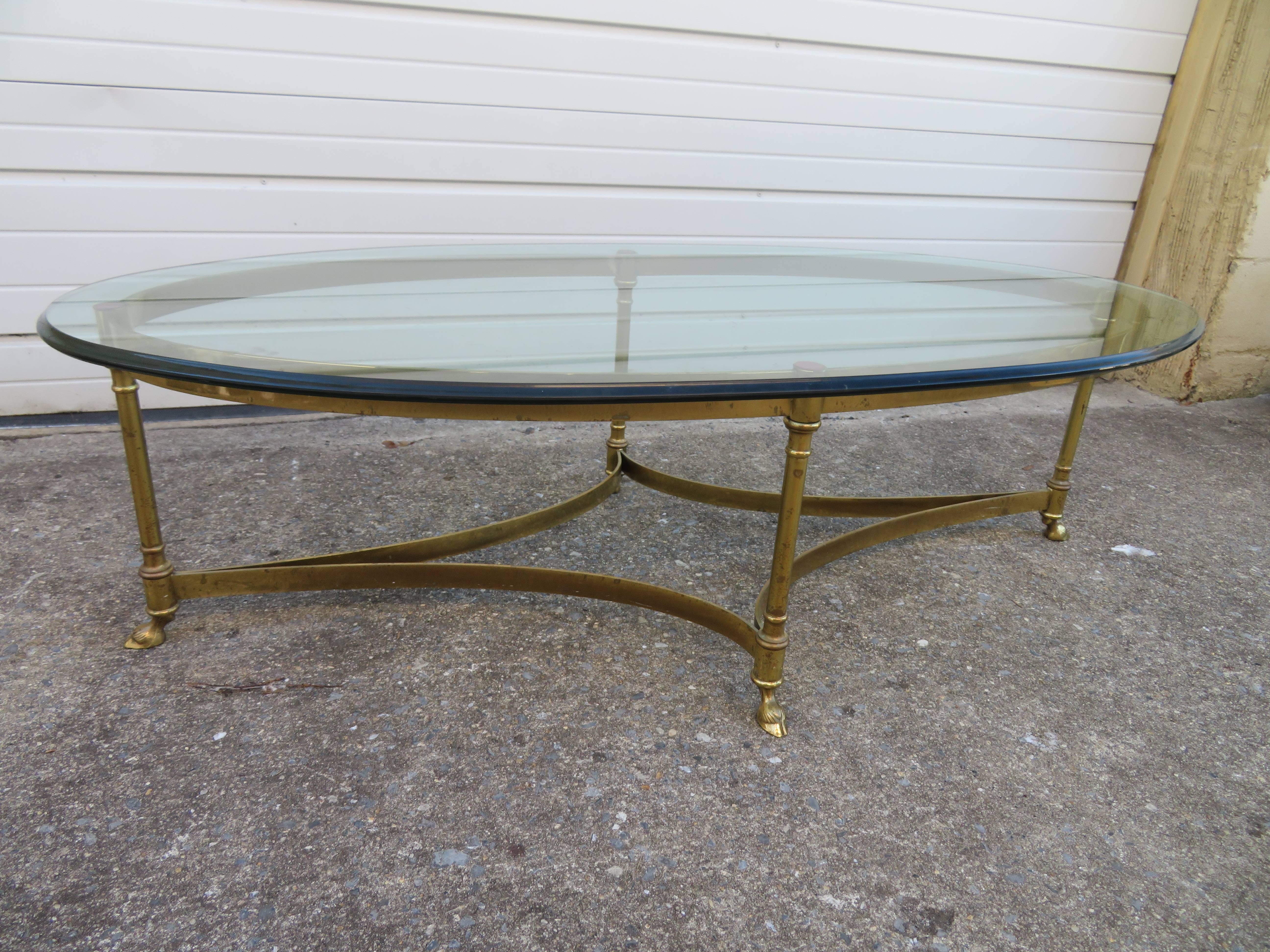 Late 20th Century Stunning Brass and Glass Midcentury Labarge Hoof Cocktail Table Regency Modern