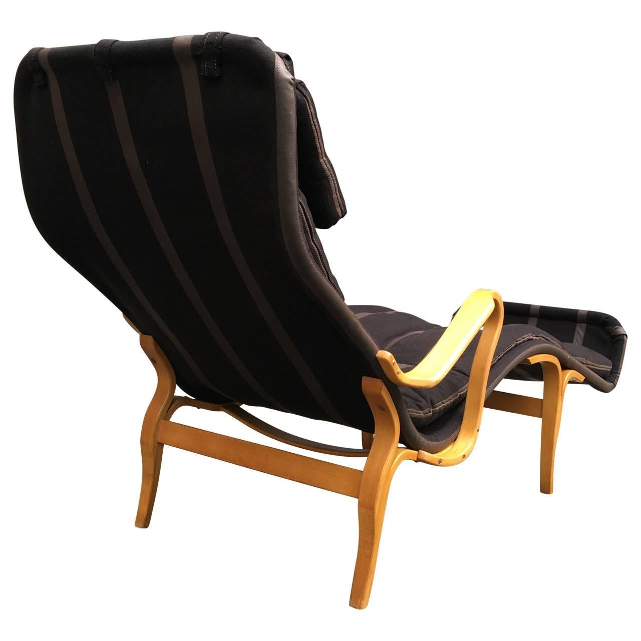 Linen Mid-Century Lounge Chair by Bruno Mathsson