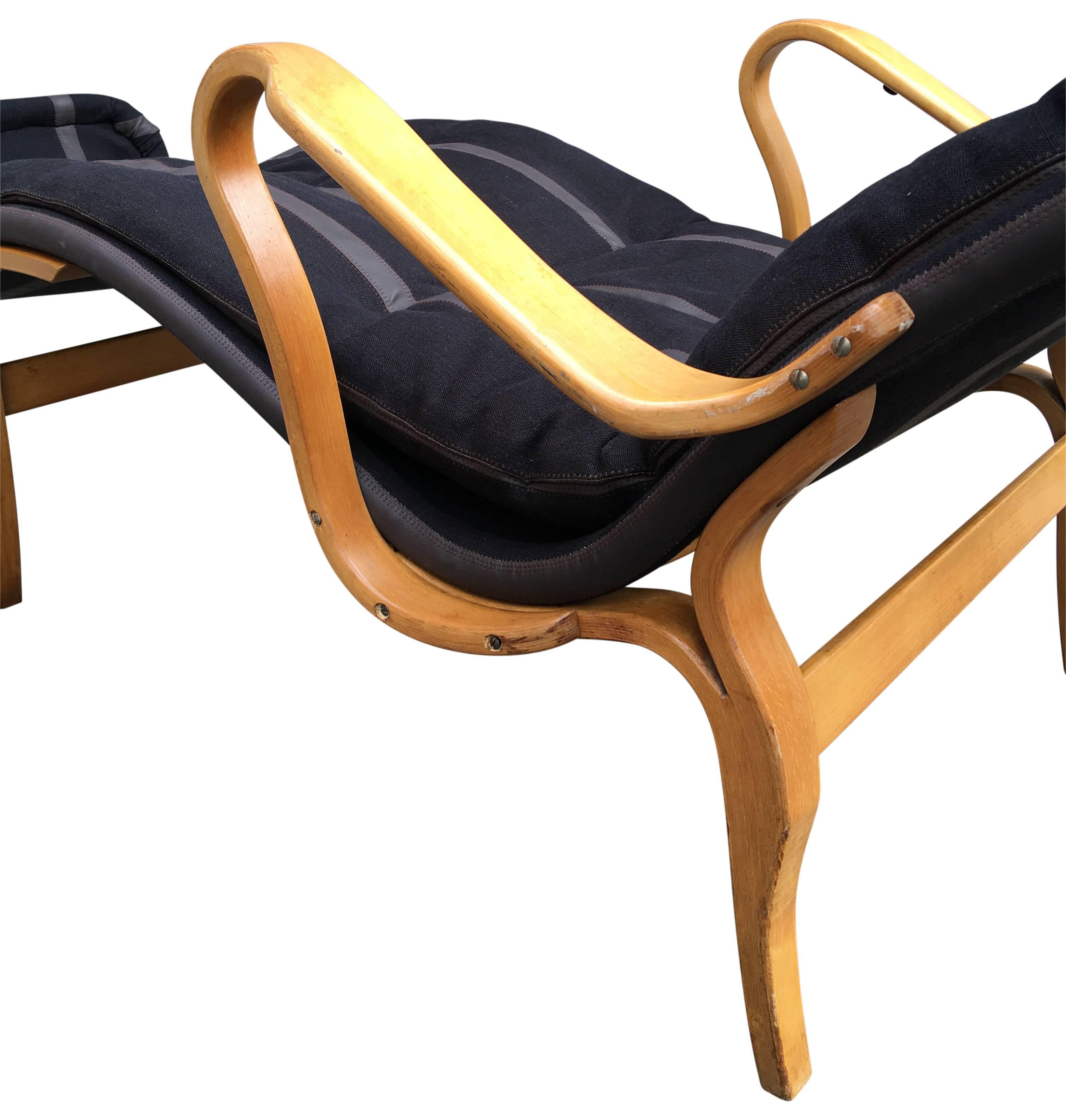 Scandinavian Modern Mid-Century Lounge Chair by Bruno Mathsson