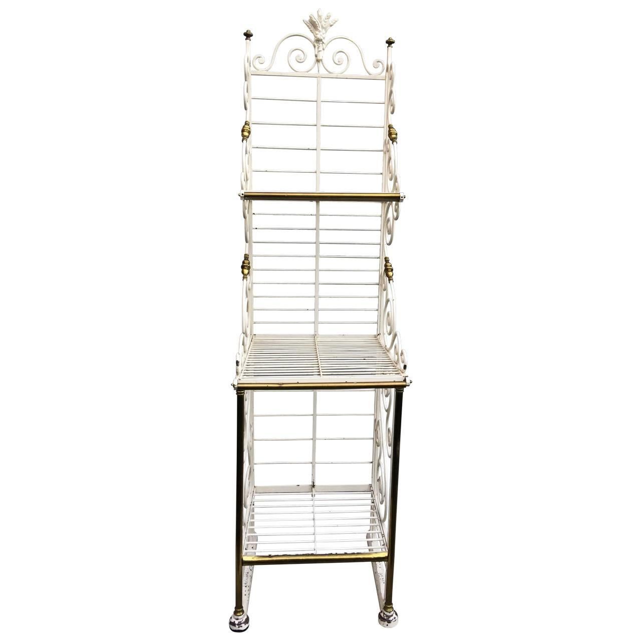 Early French Bakers Rack In Good Condition In Haddonfield, NJ