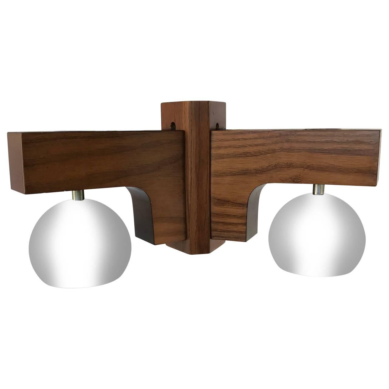 Mid-Century Modern Italian Wooden and Chrome Chandelier For Sale