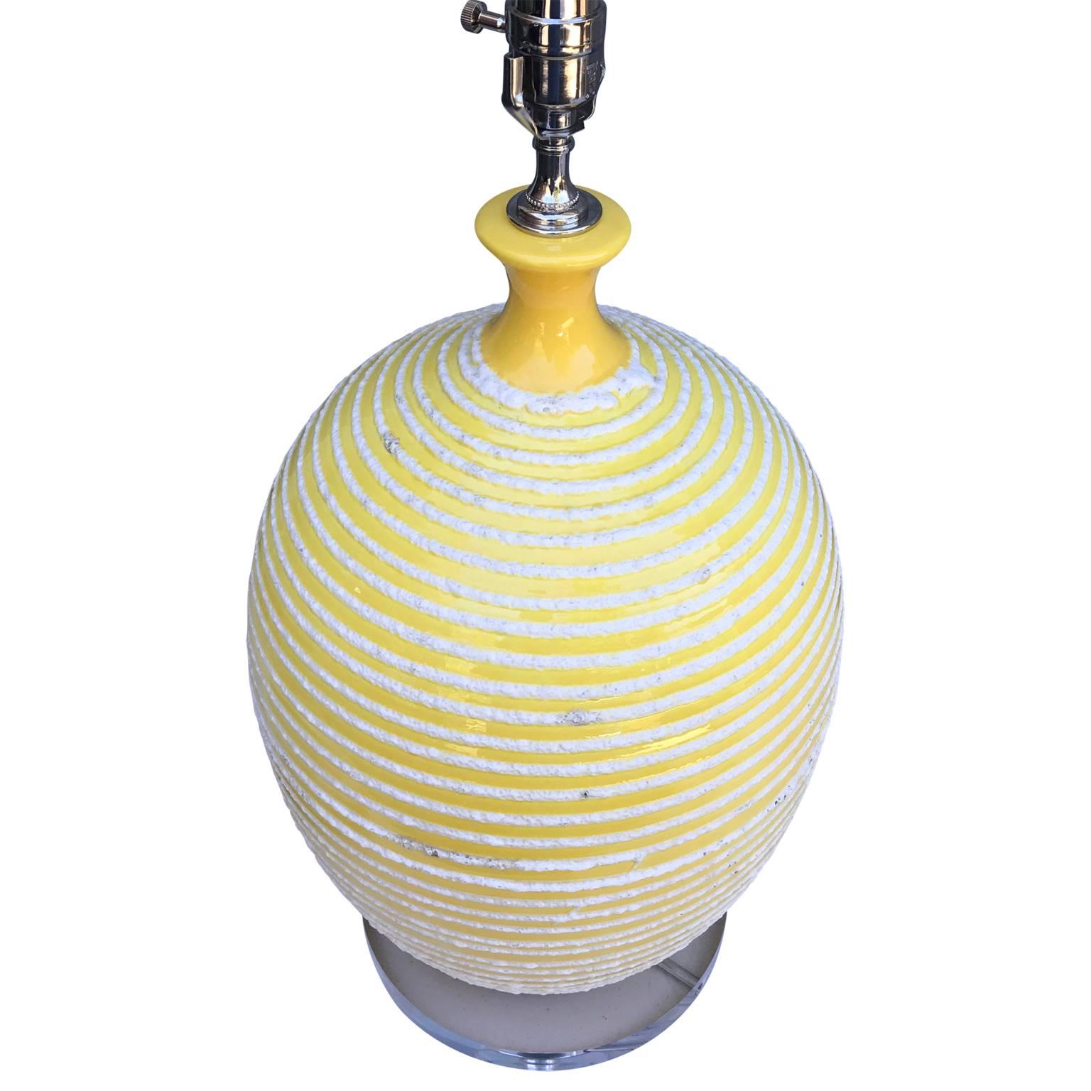 Hand-Crafted Modern Yellow And Frosted Ceramic Table Lamp For Sale