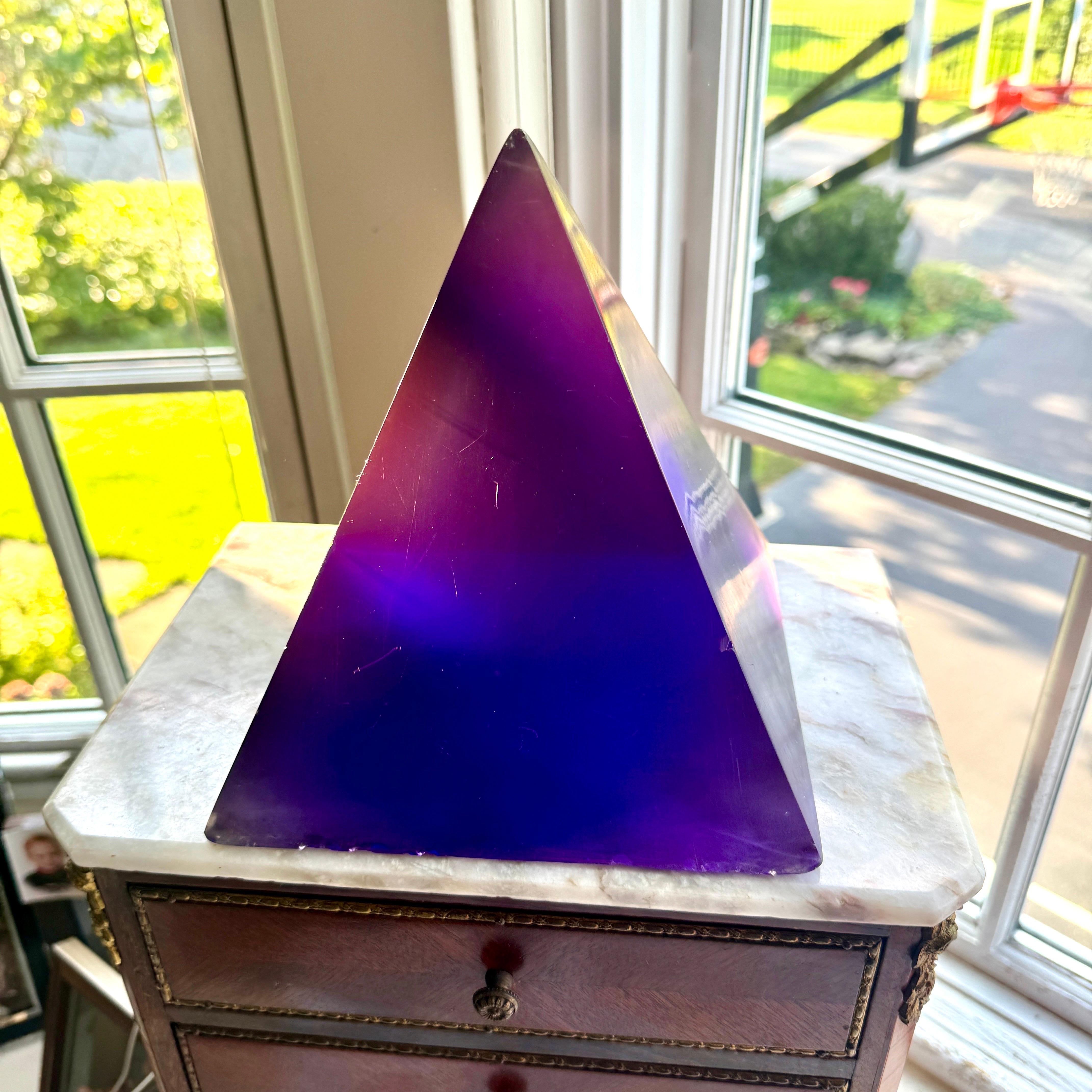 Mid-Century Modern Italian Mid-Century Cobalt Blue Obelisk Lucite Fragment, circa 1960's For Sale