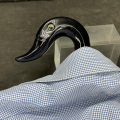 Appendiabiti italiano in lucite con anatra