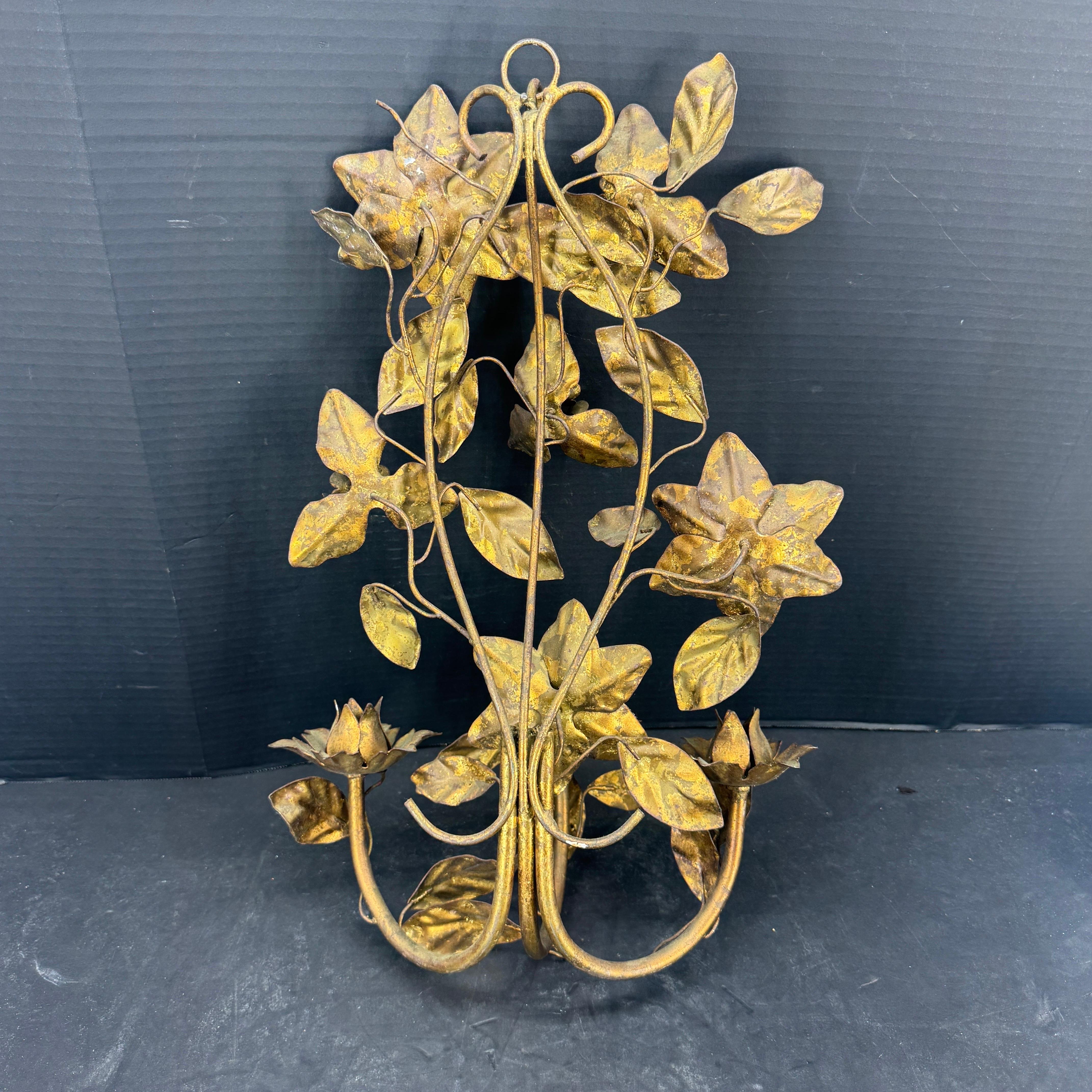Italian Hollywood Regency Gold Gilt Tole Floral Wall Sconce 8
