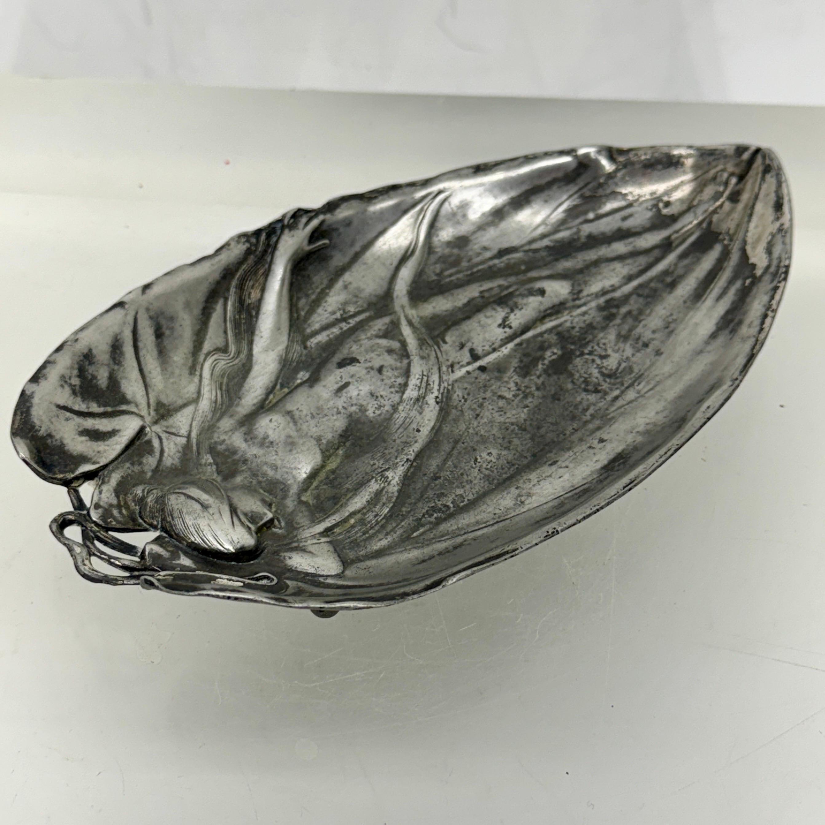 French Art Nouveau Metal Pewter Trinket Jewelry Vanity Tray For Sale 4