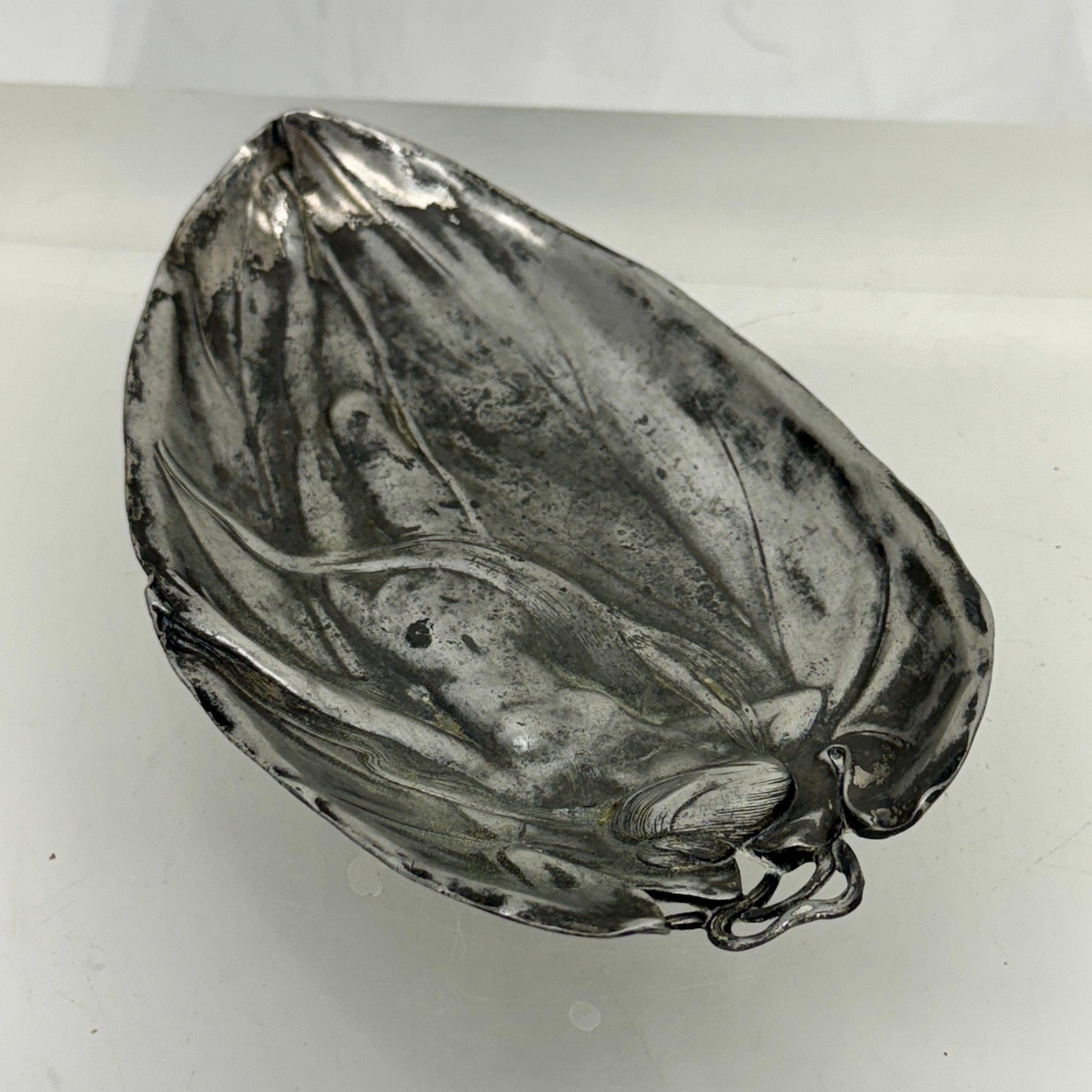 French Art Nouveau Metal Pewter Trinket Jewelry Vanity Tray For Sale 6