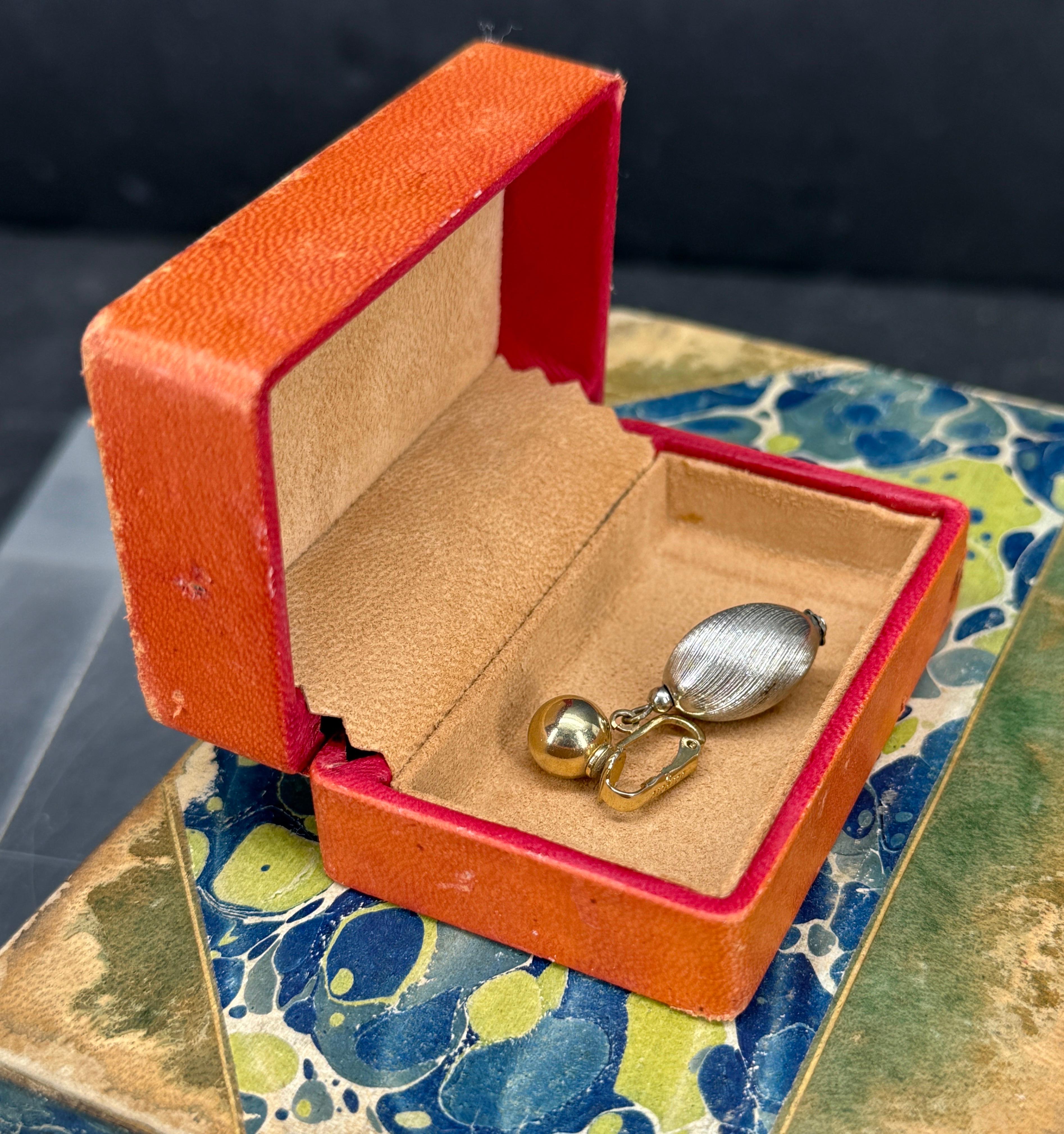 Boîte en cuir italienne Florentine du milieu du siècle avec emblème Insignia en vente 5
