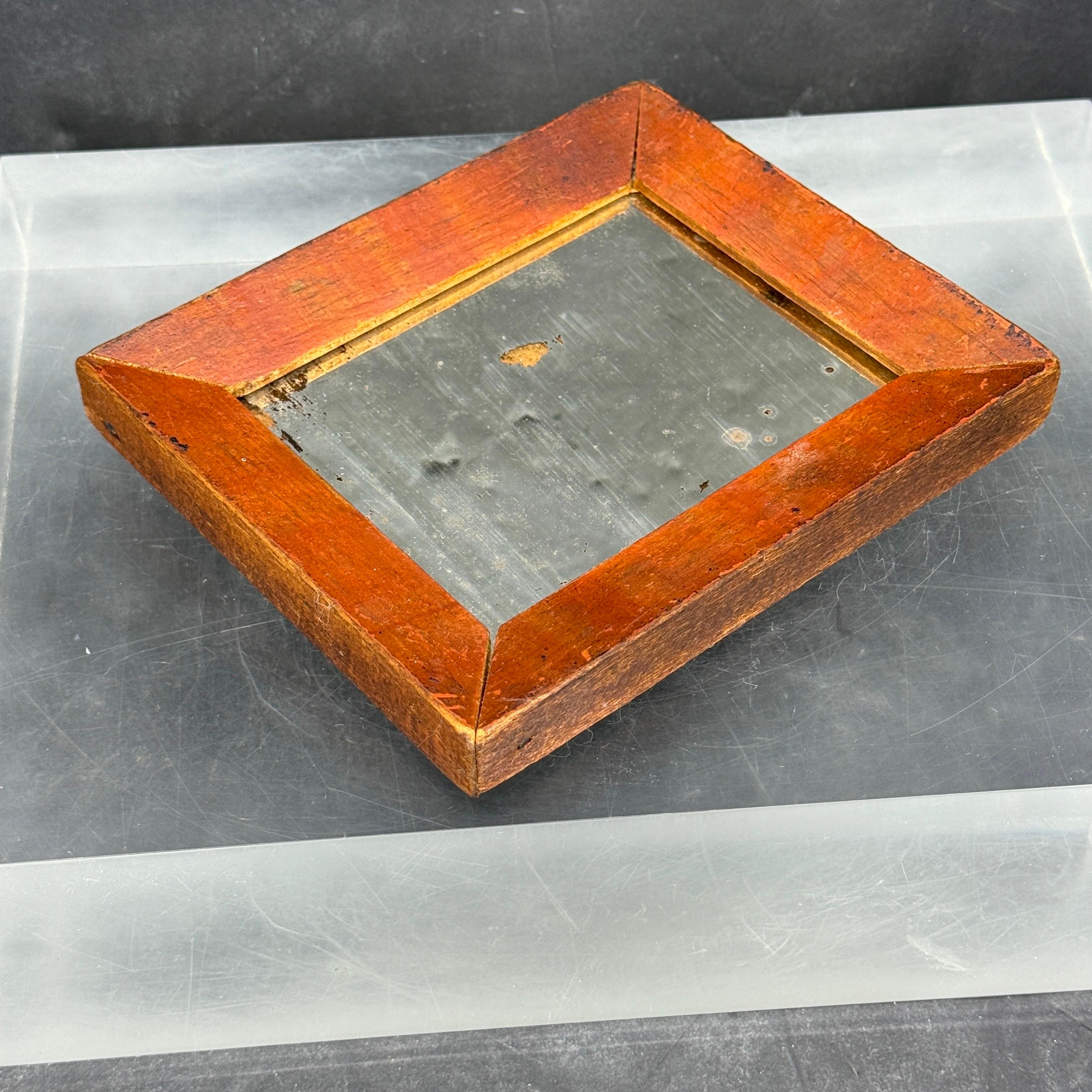Small Rectangular 19th Century Wooden Mirror and Frame For Sale 5