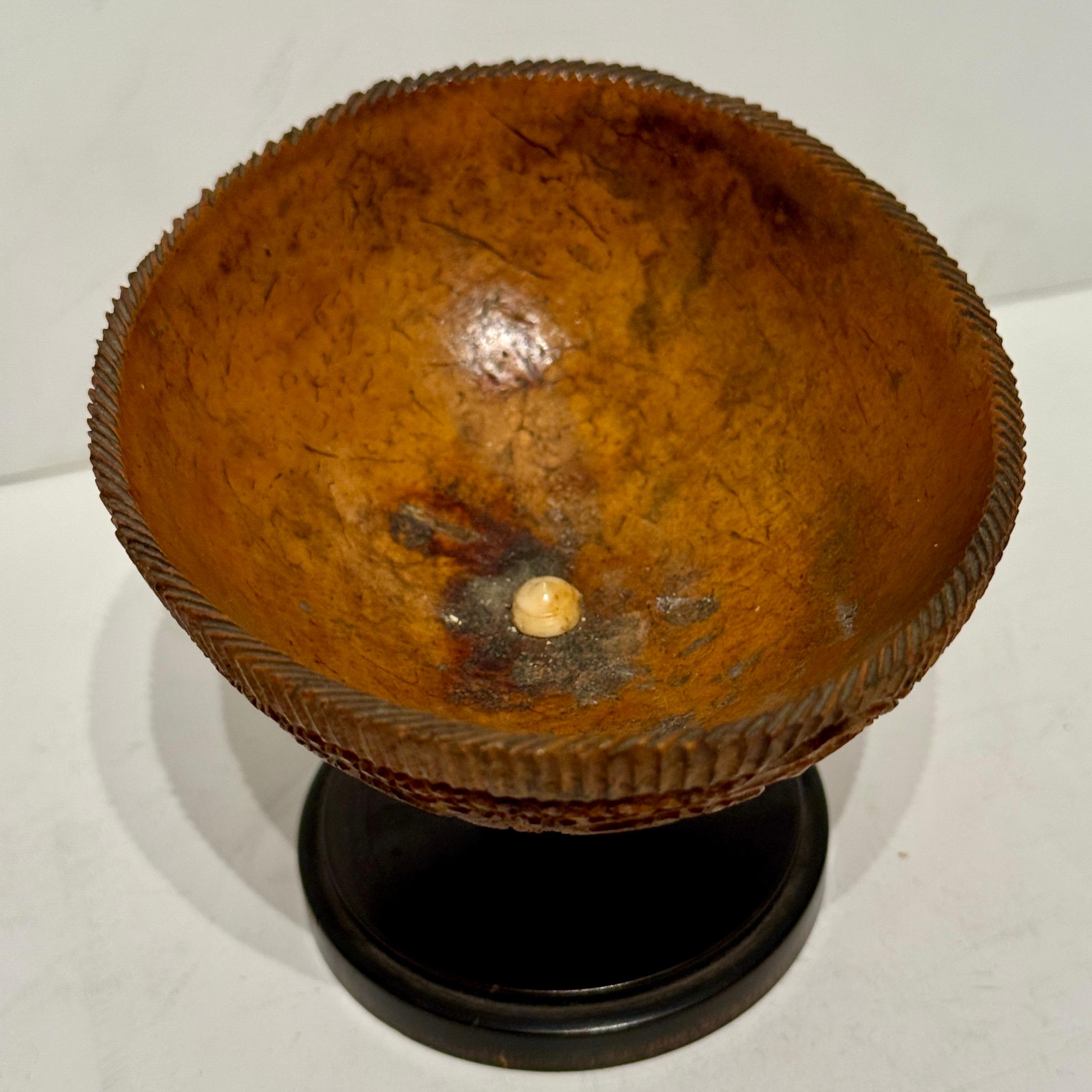 European Early 19th Century Carved Coconut Bowl on Stand For Sale