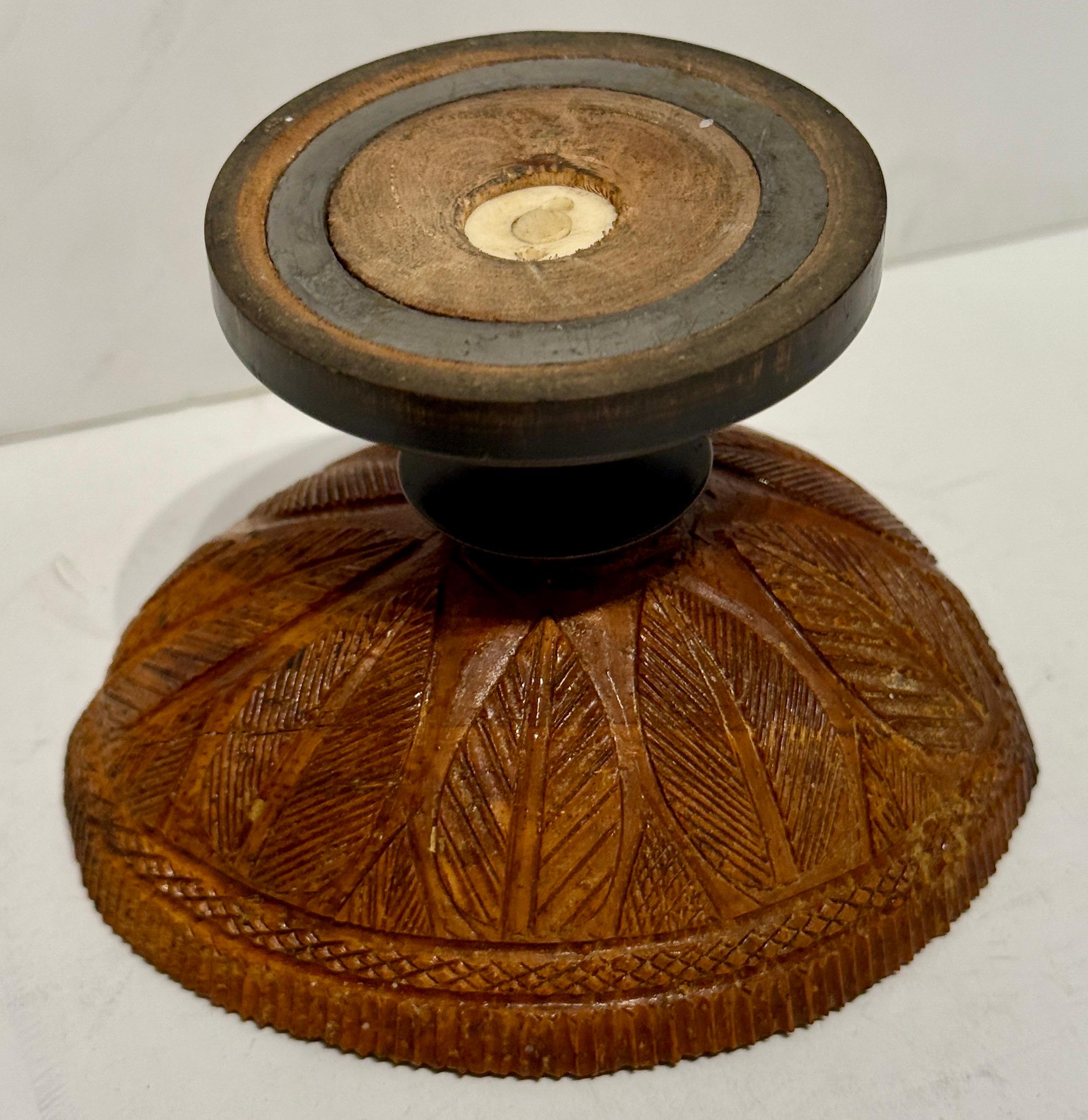 Early 19th Century Carved Coconut Bowl on Stand For Sale 5