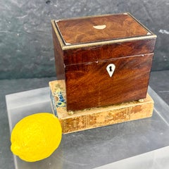 Joyero de Caoba con Espejo