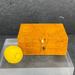 Joyero sueco de chapa de madera de abedul del siglo XIX